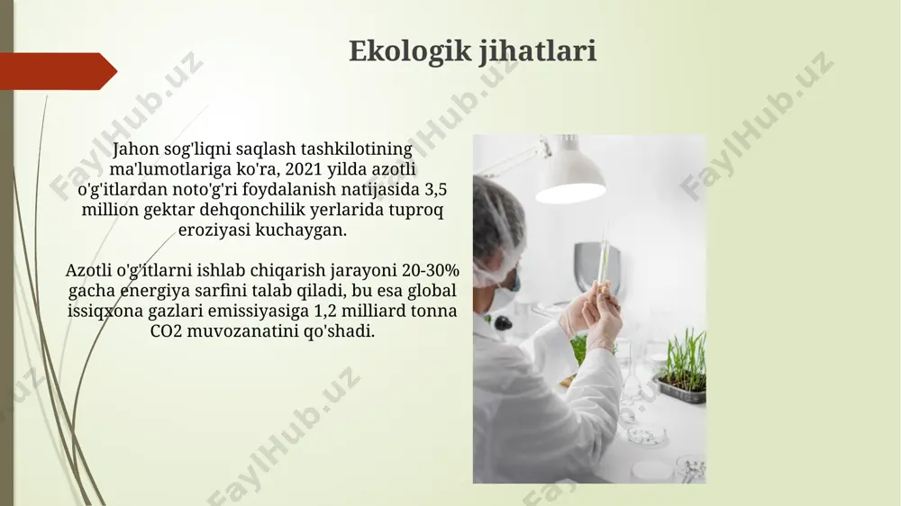 ot o'g'itlarining assimilyatsiyasi va o'simliklar tomonidan o'zlashtirilishi yaxshilanadi. iqtisodiy jihatlari қорақалпоғистон республикасидаги пахта етиштиришда азот ўғитларининг самарадорлигини ошириш бўйича ўтказилган тадқиқотлар шуни кўрсатдики, оптимал дозада қўлланилганда 1 гектардан ҳосилдорлик 15% га ошган. азот ўғитлари нархларининг 2023 йилдаги ўртача кўрсаткичи, тошкент вилояти мисолида 1 тонна аммоний нитрат учун 3500 000 сўмни ташкил этди, бу фермерларнинг харажатларига жиддий таъсир кўрсатди. azotli o'g'itlarning ta'siri o'zbekistonning samarqand viloyatida o'tkazilgan tadqiqotlar shuni ko'rsatdiki, azotli o'g'itlarning 15-20% miqdori tuproqda o'simliklar uchun yetarlicha foydali bo'lmagan holda yo'qoladi. qashqadaryo viloyatidagi paxta dalalarida o'tkazilgan sinovlarda, azotli o'g'itlarning optimal miqdori (100 kg/ga) hosildorlikni 15-20% ga oshirdi, lekin undan ortiq miqdori salbiy ta'sir ko'rsatdi. kimyoviy ishlab chiqarish usullari azot kislotasini ishlab chiqarishda ostvald usuli keng qo'llaniladi, bu jarayon 900°c atrofida ammiakni platina katalizator yordamida oksidlashdan iborat bo'lib, dunyo bo'yicha ko'plab zavodlarda qo'llaniladi. karbamid ishlab chiqarishda, masalan, chilla, hindistondagi zavodlarda, ammiak va karbon dioksidning yuqori bosimli reaksiyasi orqali yillik 2 million tonnadan …