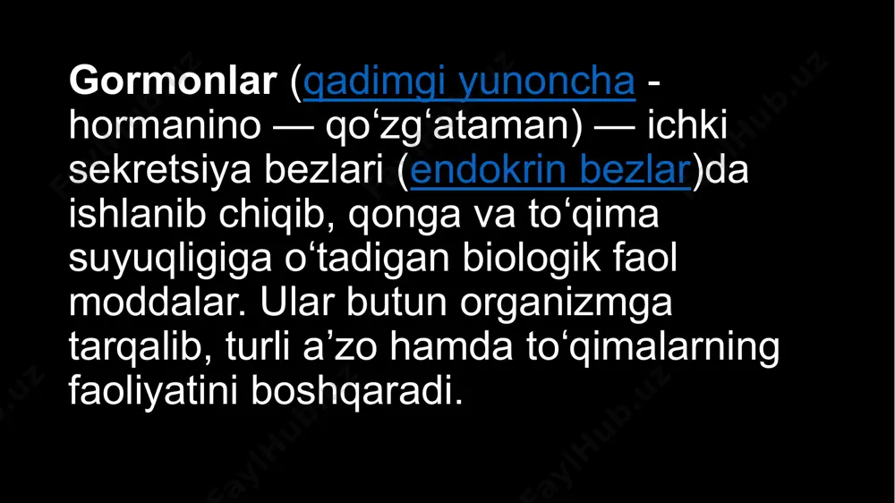 logʻatga yetishini boshqaradi. zarur paytda organizm imkoniyatlari gormonlar ishtirokida safarbar qilinadi. masalan, xavf-xatar tahdid qilganda va shu munosabat bilan muskullarga zoʻr kelganda adrenalin koʻproq chiqarilib, qondagi glyukozani koʻpaytiradi, yurak va miyaga qon borishini kuchaytiradi; organizmga zararli taʼsir ortganda aktg koʻproq chiqadi. organizm normal yashab, ishlab turishi uchun gormonlar ehtiyojga yarasha ishlanib chiqishi kerak. nerv, gumoral va gormonal omillar oʻzaro taʼsir etib, shunga yordam beradi. baʼzan nerv sistemasi ichki sekretksiya bezlari bilan bevosita bogʻlanadi. qorin nervi taʼsirlanganda buyrak usti bezlarining magʻiz qavatidan adrenalinning koʻplab chiqishi shundan dalolat beradi. baʼzan qoʻzgʻalish nerv tolalari orqali gipotalamusga boradi, bu yerda rilizing gormonlar (gipofiz gormonlarni ajratuvchi omillar) degan moddalar hosil boʻladi, shu moddalar gipofizga kirib, gipofizar (trop) gormonlarning qoʻshimcha chiqishiga sabab boʻladi, bular esa periferiyadagi ichki sekretksiya bezidan gormonlar chiqishini kuchaytiradi. organizmda qandaydir biror sabab bilan gormonlar koʻpayib ketsa, gipotalamusdan rilizing gormon chiqishi toʻxtaydi, natijada gipofiz tegishli trop gormonlarni kamroq chiqaradi, shundan keyin periferiyadagi ichki …