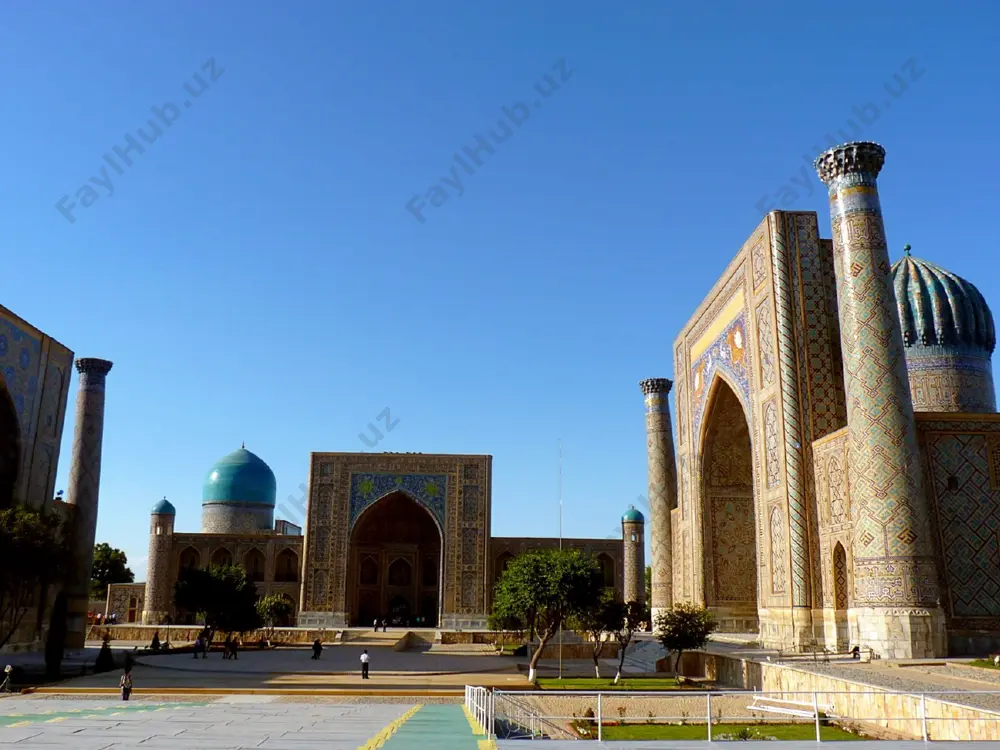 production are leading industries. www.arxiv.uz administrative divisions district name district capital 1 bulungur district bulungur 2 ishtikhon district ishtikhon 3 jomboy district jomboy 4 kattakurgan district paishanba 5 koshrabot district koshrabot 6 narpay district oqtosh 7 nurobod district nurobod 8 oqdarya district laish 9 pakhtachi district ziadin 10 payariq district payariq 11 pastdargom district juma 12 samarqand district gulabad 13 toyloq district toyloq 14 urgut district urgut www.arxiv.uz registan mosque the registan was the heart of the ancient city of samarkhand of the timurid dynasty now in uzbekistan. the registan and its three madrasahs, from left to right ulugh beg madrasah, tilya kori, sher dor madrasahs. ulugh beg madrasah the ulug bek madrasah, buit during the timurid empire era of timur. the corners are flanked by high minarets. there are deep galleries along the axes. origibally the ulugh beg madrasah was a two-storied building with four domed darskhonas (lecture room) …