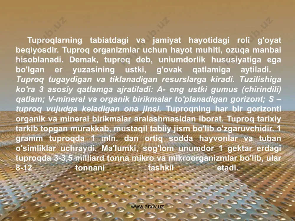 .arxiv.uz 3. tuproq ifloslanishining salbiy oqibatlari. ilgarilari ekin maydorlari ancha kichik bo'lib, uning atrofi qalin mevali daraxtlar bilan o'ralgan. bu daraxtlar tuproqni kuchli esgan shamollardan asragan. daraxtlar biologik drenaj vazifasini ham bajargan, ya'ni er osti suvini ildizi orqali surib, uni tuproqning yuqori qismiga ko'tarilgani qo'ymagan, yerni zaxarlanishi va sho'rlanishini oldini olishga yordam bergan. turg'unlik yillarida xo'jaliklarning erlari atrofidagi mevali daraxtlar qo'porib tashlanib ekinzorlar kengaytirildi.buning oqibatida atrofi ochiq (yalang) qolgan dalalarga kuchli esgan shamol tuproqning unumdor qismini o'chirib, eroziyaga uchrashini kuchaytirdi. bunday hol qashqadaryo viloyatining nishon, chiroqchi, qamashi, muborak, mirishkor kabi rayonlarda ko'plab sodir etildi. keyingi yillarda kimyoviy preparatlarni dehqonchilikka qo'llash ancha tartibda olingan bo'lsa ham, 1993 yilda viloyatimizning nishon, dehqonobod, qamashi, koson rayonlarida makrokko chigirtkasiga qarshi 12 t geksoxloran, 1,5 t xlorofos, 2t bi-58 kabi juda zaharli moddalar qo'llanildi. yerda yig'ilib qolgan bu zaxarli moddalar o'simlik ildizi orqali surilib, uning mevalariga yig'ildi, xashaklar orqali hayvonlar organizmiga o'tib, uni zaharlaydi. www.arxiv.uz …