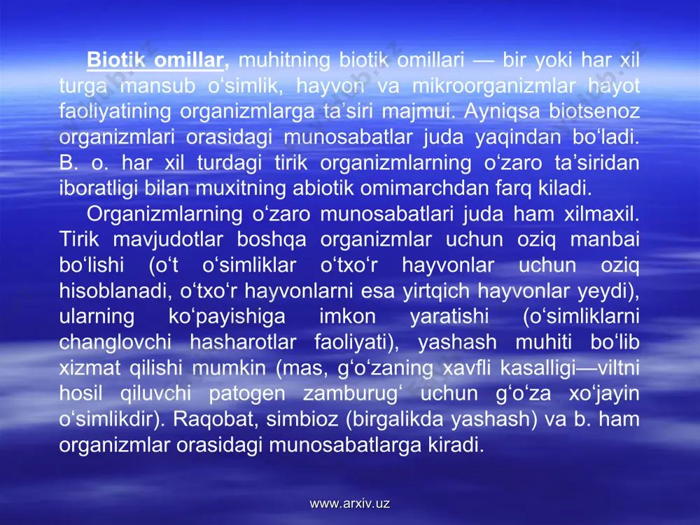 ‘lgan davriylik quruqlikda va dengizda yashovchi bir necha organizmlarda kuzatiladi. yorug‘likga javob rcaksiyasi. kuchsiz magnit maydonita'sirida yoki mo‘lal olish tezligi kabilaming hayvonlarda oylik marom bilan bog‘liqligi aniqlangan. www.arxiv.uz www.arxiv.uz yillik maromlar ular organizmlaming umumiy xususiyatlaridan biri hisoblanadi. ma'lumki, respublikamiz viloyatlanda yillik harorat maromiga ko‘ra organizmlaming rivojlanishi uchun qulay davrlar 6 oy davom etadi. shu davr ichida tirik organizmlarda asosiy fcnologik hodisalar ro‘y beradi, yer yuzasidan qorlar erib, bahor nafasi sezila boshlaydi. bodom, shaftoli, o‘rik va tollar barg yozmasdanoq gullay boshlaydi. tuproq yuzasi yashil o‘tlar, o‘simliklar bilan qoplanadi, uchib ketgan qushlar qaytib keladi, qishlab chiqqan hasharotlar hayoti faollashadi. yoz o‘rtalarida harorat noqulay bo‘ladi, daraxtlar va boshqa ko‘pchilik o‘simliklarnin o‘sishi sekinlashadi yoki butunlay to‘xtaydi, qushlaming ko‘payish davri tugaydi. yozning ikkinchi yarmidan boshlab erta kuzda ko‘pchilik o‘simliklarning meva va urug‘iari pishadi, to‘qimalarida ozuqa moddalar to‘planadi. www.arxiv.uz www.arxiv.uz shunday qilib, qishga tayyorgarlik boshlanadi. daraxtlarning qishlaydigan kurtaklari shakllanadi va novdalari qotib yog‘ochlanadi. qushlar galalashib uzoq …