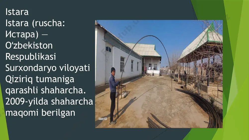 mladan, „qoʻngʻirot“ folklor-etnografik, estrada vokalcholgʻu dastalari faoliyat koʻrsatadi. stadion, sport maydonchalari, sport zallari va boshqa sport inshootlari bor istara mahallasida qishlogʻida 2ta maktab 1ta qishloq virachlik punkiti 1ta maktabgacha talim muassasasi mavjud va mahalla idorasi va uchaska noziri idorasi joylashgan istara mahallasiga 2009-yilda shaharcha maqomi berilgan. istara mahallasida bitta qishloq virachlik punkiti mavjud. qishlogʻimizda 12-sonli maktabgacha talim muassasasiham joylashgan. qishlogʻimiz tashkil etilishi 20-asirning 60-70-yillariga borib taqaladi. undan avval bu hududlarda aholi yashamagan. mahallamiz hududida tarixiy joylar tarxiy joylar mavjud emas. mahallamizni etnik tarkibi oʻzbeklar va tojiklar bor oʻzbeklar kopchilikni tashkil.qiladi qishlogʻizmiz hududida oʻzbek urugʻlaridan norcha xoʻja va undan tashqari eshonlar istiqomad qiladi.oʻzbek urugʻlaridan qoʻngʻirot juz va qarluq urugʻlariham ham mavjud qishlogʻimiz fayzullahon eshon bobo deb atalad i. buziyrotgoh tarixi xaqida malumotlar mavjud emas qiziriq tumani shimolda bandixon shimoli sharqda qumqorgon gʻarbdan sherabot shimoli-gʻarbdan muzrabot janubdan angor bilan chegaradosh.qiziriq tumani 1975-yil 6-marta tashkil etilgan. sssr davrida bu lelin yuldi deb nomlangan …