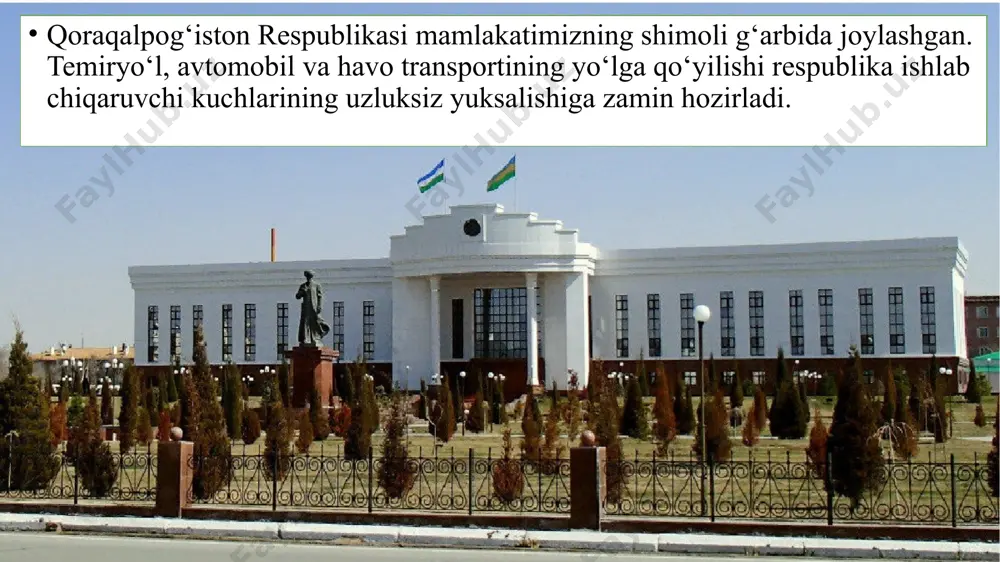 balki o‘rta osiyoda urug‘lik beda yetishtiradigan eng yirik mintaqadir. beda urug‘ining qoraqalpog‘iston navi eng sifatli hisoblanadi. g‘alla ekinlaridan sholi, oq jo‘xori va makkajo‘xori ko‘p ekiladi. sholikorlik katta o‘rin tutadi. o‘zbekistondagi sholi maydonlarining katta qismi qoraqalpog‘istondadir. qishloq xo‘jaligining asosiy tarmoqlari: sholichilik, paxtachilik, polizchilik, qo‘ychilik. chorvachilik qoraqalpog‘iston respublikasi xo‘jaligining muhim tarmog‘idir. keng yaylovlar va amudaryo mansabidagi o‘tloqlar chorvachilikning qadimdan yem-xashak bazasi bo‘lib kelgan. mollarni boqish uchun beda, makkajo‘xori va oq jo‘xoridan tashqari, paxta tozalash, yog‘, sut-moy sanoati korxonalari chiqindilaridan ham foydalaniladi. cho‘l yaylovlarida yil bo‘yi qorako‘l qo‘ylari boqiladi. cho‘ldagi xo‘jaliklarda qisman tuya ham boqiladi. qoramollar obikor dehqonchilik mintaqalarida — amudaryo mansabida sut, go‘sht uchun boqiladi. qoraqalpog‘istonda parranda, ayniqsa, suv parrandalarini ko‘paytirish uchun keng imkoniyat bor. to‘rtko‘l tumanida xo‘jaliklararo parrandachilik fermasi barpo etildi. pillachilik to‘rtko‘l va amudaryo tumanlarida rivojlangan. bu ikki tuman qoraqalpog‘iston respublikasidagi jami pillaning asosiy qismini beradi. sanoati qoraqalpog‘iston sanoatining rivojlanishida chorjo‘y—qo‘ng‘irot temiryo‘lining ishga tushirilishi muhim rol o‘ynadi. sanoatning energetika, metallsozlik, …