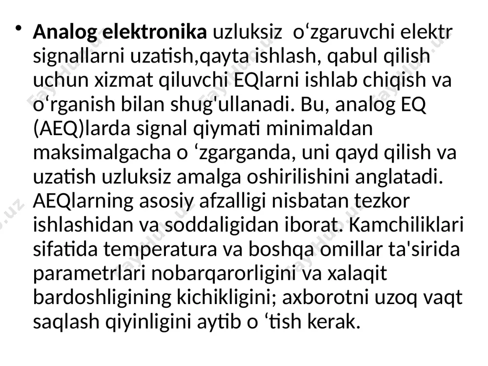yuqori ishonchlilik, kichik o’lchamlilik va arzonlilikni ta’minlaydi. raqamli qurilmalar asosini ikkita turg'un (ochiq va berk) holatda ishlashi mumkin bo’lgan tranzistorli elektron kalitlar tashkil etadi. sodda kalitlar asosida murakkabroq sxemalar: mantiqiy, bistabil, triggerli va boshqalar yaratiladi. raqamli va analog qurilmalar xususiyatlarini, chiqish kattaligining kirish kattaligiga bog'liqligini ifodalovchi, uzatish xarakteristikalardan o‘rganish qulay. aniqlik uchun bunday kattalik kuchlanishdan iborat deb qabul qilingan. analog va raqamli sxemalar inverslaydigan yoki inverslamaydigan bo'lishi mumkin. inverslaydigan sxemalarda kirish kuchlanishining kichik qiymatlariga katta chiqish kuchlanishlari to ‘g ‘ri keladi, inverslamaydiganlarda esa — kichik kirish kuchlanishlariga kichik chiqish kuchlanishlar to ‘g‘ri keladi. inverslaydigan sxemalarning an’anaviy uzatish xarakteristikasi 1-rasmda ko‘rsatilgan. elektron sxema elementlari parametrlarining tarqoqligi, temperaturaga bog‘liqligi yoki eskirishi hisobiga uzatish xarakteristika deformatsiyalanadi va u uch xil ko‘rinishdan biriga ega bo‘ladi (1-rasmdagi 1,2,3 — egri chiziqlar). kuchaytirgich kaskadlarda kirish va chiqish signallari ko‘rsatilgan soha chegarasida ixtiyoriy qiymatlarni qabul qilishi mumkin. kirish signalining ma’lum bir qiymatida, masalan, uklrl deformatsiya hisobiga chiqish …