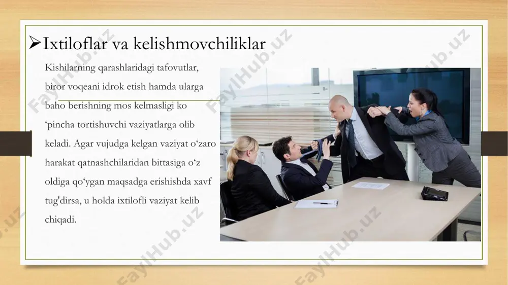 sullari mavjud. ➢nizoli vaziyatlarni boshqarish ❖tarkibiy – tashkiliy usullarga quyidagilarkiradi. ✓ ishga bo’lgan talabni tushuntirish usuli. bu usul disfunksional usulga mutlaqozid bo’lib, bunda har bir xodim va bo’limlardan qanday natija kutilishi tushuntiriladi. ✓muvofiqlashtirish va integratsiyalash usuli. bu usul og’zaki buyruq (amr) zanjiri deb yuritiladi. ✓umumtashkiliy (kompleks) maqsadlar. bu usulning mohiyati – barcha qatnashchilarning harakatini, butun kuchini bosh maqsadning amalga oshishiga safarbar qilish. ✓muvofiqlashtirishning tarkibiy tizimi. disfunksional oqibatlardan holi bo’lish hamda kishilarning xatti-harakatlarigaijobiy ta’sir o’tkazish tufayli, kelib chiqishi mumkin bo’lgannizolarning oldini olish va ularni boshqarish uchun mukofotlash tizimi kech qo’llaniladi. ✓nizoli vaziyatlarni oldini olish yoki ziddiyatini yumshatishning beshta strategik usuli ma’lum ❖strtegik usullar ✓uzoqlashish. komil inson janjaldan uzoqlashishga harakat qiladi. kelishmovchilik avjiga chiqqanda u muhokamaga qatnashmaydi. bunday usul nizoli vaziyatning yechilkishiga manfaatdor bo’lmagan va o’zaro munosabatlarning zoxiriy yaxshiligicha qolishini istashgan hollarda tomonlar tomonidan qo’llaniladi. ✓ silliqlashish. bu usul kishilarning yaxshilikka undash yo’li bilan nizoni bartaraf qilishga qaratilgan. ziddiyatli vaziyatda qarama-qarshi tomonlar …