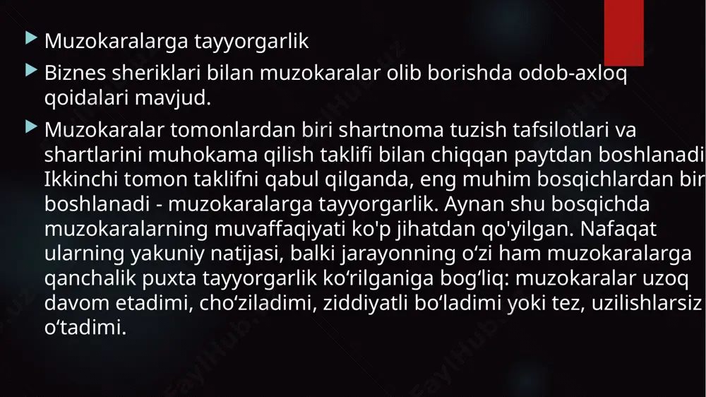 ar orasida ayollar bo'lsa, unda ular birinchi navbatda tanishtiriladi. agar bir nechta ayollar bo'lsa, unda ular martaba bo'yicha, keyin esa erkaklar - ham daraja bo'yicha taqdim etiladi. • shundan so‘ng tashrif buyurgan delegatsiya rahbari o‘z delegatsiyasi a’zolarini xuddi shu tarzda tanishtiradi. • delegatsiyani aeroport yoki temir yo'l vokzalida kutib olgan holda, mezbon davlat rahbari delegatsiya tarkibiga kirgan yoki delegatsiya a'zolari bilan birga kelgan barcha xonimlarga gullar taqdim etadi. • samimiy kutib olish ish jarayonida do'stona muhit yaratishga yordam beradi. shu bois korxonaga taklifnoma bilan yoki uning faoliyati bilan tanishish uchun kelgan xorijlik mehmonlar qabulxonada korxona rahbari uchrashib, salomlashishlari shart. qolgan vaqtda kompaniyaning boshqa xodimlari mehmonlar bilan shug'ullanishlari mumkin. kompaniya rahbari mehmonlarni ham kuzatib boradi. • vizitkalar aeroport yoki vokzalda almashtirilmaydi. buni keyinroq qilish kerak - odobli suhbat paytida ofisda. • uchrashuv marosimi tugagandan so'ng, kelgan delegatsiya a'zolari mehmonxonaga kuzatib qo'yilishi kerak. xushmuomalalik tashrifi aslida muzokaralarning boshlang'ich bosqichi bo'lib, uning davomida …