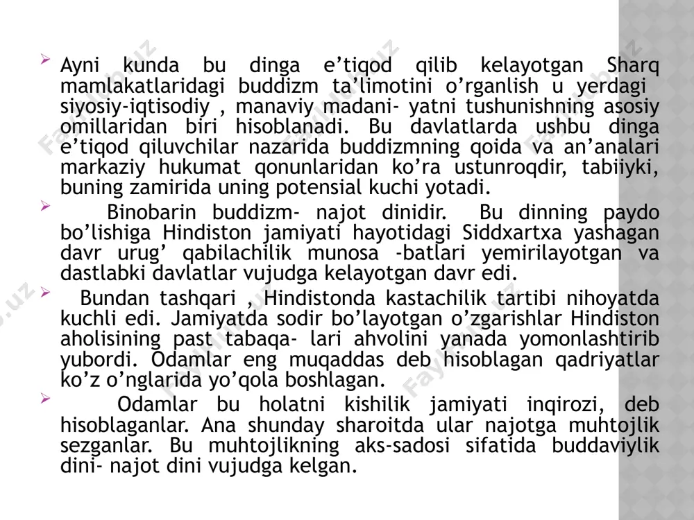 a shohona hayot yaratib bergan. u 16 yoshida uylantirib qo’yilgan. ko’p o’tmay siddxartxa o’g’illik bo’ladi. siddxartxa 22 yoshigacha ana shunday shohona hayot kechirgan. bir kuni siddxartxa sayr etgani ko’chaga chiqqanida hayot u o’ylagan- dek emasligini guvohi bo’lgan. u yo’lda butun tanasiga yara toshib ketgan bir qari cholni, kasal yotgan bir odamni, bir oz yurgach esa, o’lib yotgan odam jasadini ko’radi. bu hodisalar uning dunyoqarashini butunlay o’zgar -tirib yuboradi. shu tariqa, siddxartxa jonzodlarning muqarrar azob chekishini bilib oladi. endi uning xayolini hayotning mohiyati, mazmuni, mashaqqatlari haqidagi o’ylar egallaydi. u bu hayot behuda degan xulosaga keladi va bir kuni hech kimga bildirmay saroyni tark etadi. bu dunyo lazzatlaridan voz kechib, tarkidunyochilik hayotini boshlaydi. ayni paytda, u odamlarni hayot azob- uqubatalridan qutqarish yo’llarini izlaydi. 7 yil davomida mavjud muqad -das kitoblarni o’rganadi. ular asosida mushohada yuritadi va nihoyat, najot yo’lini topadi. u bu yo’lni “hayot haqiqati” deb ataydi. 29 yoshli siddxartxa shahar va …