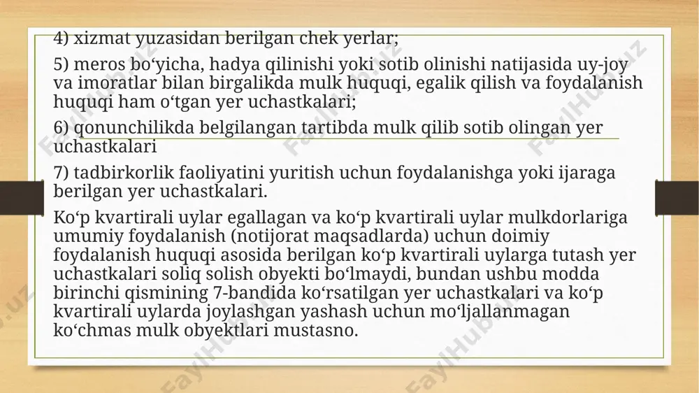 qarab, soliq stavkalarini belgilaydi; tumanlar va shaharlar xalq deputatlari kengashlari ushbu modda ikkinchi qismining ikkinchi xatboshisida belgilangan soliq stavkalariga toshkent shahri uchun esa — ushbu moddaning birinchi qismida belgilangan bazaviy soliq stavkalariga 0,7 dan 3,0 gacha bo‘lgan kamaytiruvchi va oshiruvchi koeffitsiyentlarni ularning hududlarida joylashgan daha, massiv, mahalla, ko‘cha kesimida kiritadi. soliqni hisoblab chiqarish tartibi soliqni hisoblab chiqarish yer uchastkasi joylashgan erdagi soliq organlari tomonidan ko‘chmas mulkka bo‘lgan huquqlarni davlat ro‘yxatidan o‘tkazuvchi organning ma’lumotlari asosida, jismoniy shaxslarga berilgan, shuningdek dehqon xo‘jaligini yuritish uchun berilgan qishloq xo‘jaligiga mo‘ljallangan yerlar bo‘yicha esa qishloq xo‘jaligi ekinzorlarining normativ qiymatini aniqlovchi organning ma’lumotlariga asosan, ushbu kodeks 435-moddasining ikkinchi qismida nazarda tutilgan tartibga muvofiq amalga oshiriladi. soliq organlari har yili 1-martdan kechiktirmay soliq summasi va uni to‘lash muddatlari ko‘rsatilgan to‘lov xabarnomasini jismoniy shaxslarga imzo qo‘ydirib yoki mavjud bo‘lgan taqdirda, soliq to‘lovchining shaxsiy kabinetiga elektron tarzda, soliq to‘lovchining nomiga rasmiylashtirilgan uyali telefon raqamiga va soliq organlarining maxsus mobil …