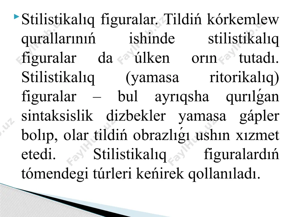 ke túsip tamamlanbay qalıwı. mısallar qoy, jılawıq bolmań… shay qoyıń qáne… (i.yusupov). yaq…qıstawmız… jaqında saylaw bar, kútip otır ol jaqta,-dedi… (i.yusupov). anafora. anafora (grekshe anaphoro – joqarıǵa shıǵarıw) - gáptiń basında birdey sózlerdiń yamasa konstrukciyalardıń qaytalanıp keliwi arqalı jasalatuǵın kúsheytkish figura. mısalı eki dárya bir teńizge aqqanday, eki bala bir qursaqta jatqanday (i.yusupov). epifora. epifora (grekshe epi-keyin, phoros – keliwshi) - gáptiń sońında birdey sózler yamasa sóz dizbekleriniń qaytalanıwınan dúzilgen figura. mısalı` ǵaz keler, ǵaz keler, qońır ǵaz keler, ǵaz kelgen sayın báhár, jaz keler (i.yusupov). parallelizm. salıstırıw mánisindegi qońsılas qatar turǵan gáplerdiń konstrukciyalardıń sintaksislik jaqtan uqsas bolıp keliwine parallelizm delinedi. parallelizm kóbinese poetikalıq shıǵarmalarda jiyi ushırasadı. mısalı` ózin berdaq sezer, ózin xan sezer, ekseń nál bolayın men baǵıń ushın, tutsań shat bolayın sharbaǵıń ushın (i.yusupov). ritorikalıq qaratpa. ritorikalıq qaratpa (grekshe rhetor-orator) adam yamasa basqa da predmetlerge qarata aytılǵan qaratpa arqalı olarǵa sıpatlama berilip, avtordıń qatnasınıń bildiriliwi. mısalı aytshı, suw …