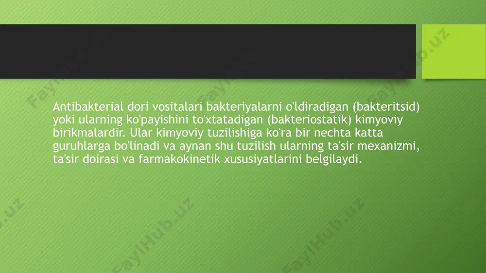 ashtirilgan va qo'sh bog' mavjud. juda keng ta'sir doirasiga ega va ko'pchilik beta-laktamazalarga chidamli. * masalan: imipenem, meropenem, ertapenem. * monobaktamlar: beta-laktam halqasi boshqa halqalar bilan kondensatsiyalanmagan, ya'ni "mono" siklik tuzilishga ega. * masalan: aztreonam (asosan gram-manfiy bakteriyalarga ta'sir qiladi). makrolidlar murakkab tuzilishga ega bo'lib, katta (odatda 14, 15 yoki 16 a'zoli) makrosiklik lakton halqasiga bir yoki bir nechta uglevod qoldig'i (shakar) birikkan bo'ladi. ular bakteriostatik ta'sir ko'rsatib, bakterial ribosomaning 50s subbirligi bilan bog'lanadi va oqsil sintezini buzadi. * masalan: eritromitsin, klaritromitsin, azitromitsin, roksitromitsin. aminoglikozidlar kimyoviy tuzilishi aminoshakarlar (glikozid bog'lari orqali birikkan amino guruhli shakar molekulalari) qoldiqlaridan iborat. ular bakteritsid ta'sir ko'rsatib, bakterial ribosomaning 30s subbirligi bilan qaytmas tarzda bog'lanadi va oqsil sintezining turli bosqichlarini buzadi, noto'g'ri oqsillar hosil bo'lishiga olib keladi. * masalan: streptomitsin, gentamitsin, tobramitsin, amikatsin, kanamitsin. tetratsiklinlar to'rtta kondensatsiyalangan olti a'zoli (tetratsiklik) naftatsenkarboksamid asosiga ega. ular bakteriostatik ta'sir ko'rsatib, bakterial ribosomaning 30s subbirligi bilan bog'lanadi va aminoatsil-trnk …