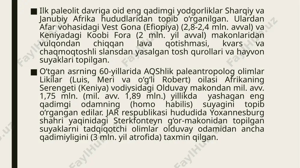 gan. chaqmoqtosh qo‘l cho‘qmorining ikka tomoninga ham qo‘pol kertish yo‘li bilan ishlov berilgan. kertish davomida vujudga kelgan turli uchrindilardan turli narsalarni kesishda foydalanganlar. uchrindilar qirra tomonlari mayda kertish usuli bilan o‘tkirlangan va keskich asboblari sifatida foydalanilgan. uchburchaksimon tosh uchrindilariga ko‘proq ishlov berilgan. asta–sekin tosh qurollarining turi ko‘paya boshlagan. dastlab sixcha va qirg’ichsimon qurollar vujudga kelgan. tosh sixcha qurollardan yog’och qurollar yasashda va ovda nayza tig’i sifatida foydalanilgan bo‘lsa, qirg’ichlardan kiyim–kechak uchun hayvon terilariga ishlov berishda foydalanganlar. daryo toshidan (galechniy) yasalgan tosh qurollari (yevropa) 1-5. vertesselesh, 6-8. vallone. selengur g‘or-makoni. selengur-makoni tosh qurollar (qo‘l cho‘qmori va qo‘lbolta). ko‘lbuloq makoni. ko‘lbuloq makoni toshkent viloyati angren shahridan 12 km. g‘arbda ohongaron daryosining irmog‘i jarsoyning o‘ng tomonidagi soy bo‘ylab uzunasiga joylashgan tepalikning qiyalangan joyda, shu nomdagi buloq yaqinida joylashgan. makonda qalinligi 19 m. dan iborat 49 ta (m.r.qosimov 41 ta madaniy qatlamni qayd etgan) madaniy qatlam aniqlangan. makonning quyi qismidagi 22 ta madaniy qatlami …