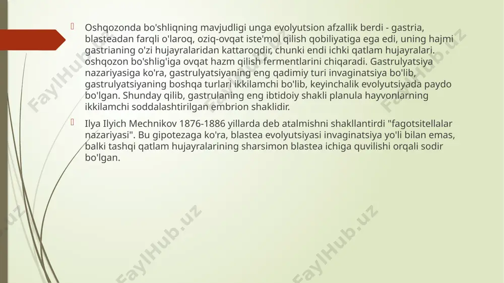 yalarga olib keladi. amfibiyalarda epiboliya bilan gastrulyatsiya bo'lib, u erda hayvon qutbining hujayralari vegetativ qutb hujayralarini qoplaganicha ko'payadi. baqada gastrulyatsiya jarayoni. amfibiyalar blastulasining animal qismidagi blastomer hujayralar mayda bólib tez bólinadi. vegetativ qismidagi hujayralar esa yirik, bólinishi sekin boradi. sirtdagi tez bólinadigan hujayralar vegetativ qismdagi sekin bólinayotgan hujayralarni óraydi. embrion tanasining eng sirtqi tomonida bir –biridan alohida-alohida joylashgan ektoderma va uning ostida entoderma kózga tashlanadi. embrionning markaziy qismida, ya’ni ektoderma varag’ining ichki tomonida yangi hosil bólgan katta birlamchi ichak bóshlig’i- gastrotsel kórinadi. embrion taraqqiyoti davomida gastrula kengayib, kattalashib borishi natijasida blastotsel torayib, ingichka yoriq shaklida ektoderma bilan entoderma oralig’ida qoladi. shunday qilib, baqa embrionining gastrulyatsiya jarayoni lansetnikning gastrulyatsiya jarayonidan juda keskin farq qilib, bunga epiboliya yóli bilan yuz beradign gastrulyatsiya deyiladi. immigratsiyada blastomerlarning bir qismi blastula devoridan ajralib, ichki- ikkinchi qatlamni hosil qiladi. 5- asabiylashish birlamchi neyrulyatsiya ektodermadagi morfogenetik o'zgarishlar bilan boshlanadi. nervatsiya paytida asab naychasi rivojlanib, keyinchalik markaziy asab …