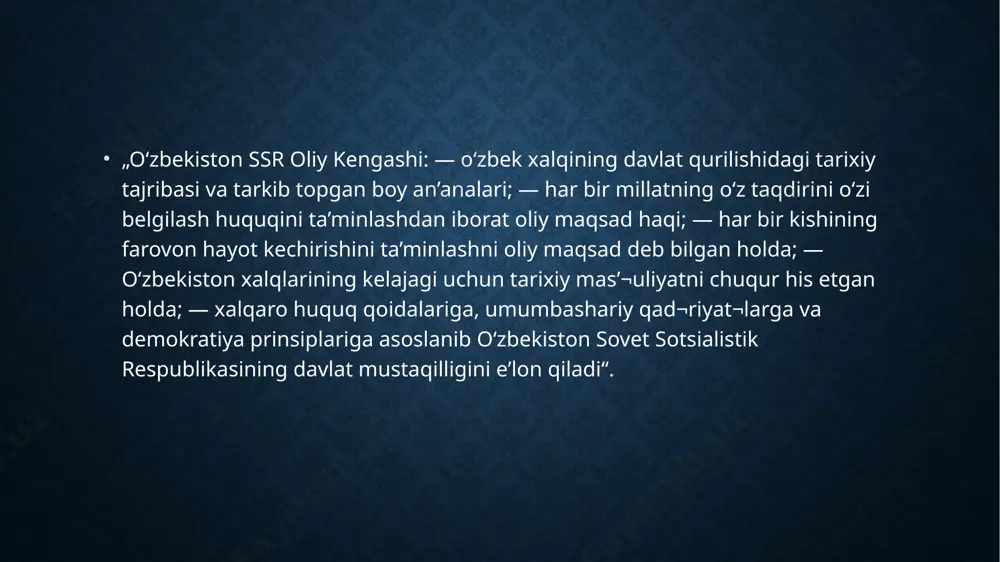 hqarida yashayotgan 60 milliondan ortiq aholi milliy-etnik muammolar, mojarolarga duchor bo‘ldi. rossiya, ukraina, belarus parlamentlari davlat suvereniteti to‘g‘risida deklaratsiya qabul qildilar. ittifoqdosh respublikalar ketidan rsfsr ga kiruvchi muxtor respublikalar ham suverenitet haqida deklaratsiyalar qabul qilishdi. markazda va joylarda sssr konstitutsiyasi va qonunlari ustunmi yoki respublika konstitutsiyasi va qonunlari ustunmi, degan masalada bahs va munozaralar kuchaydi. markazdagilar „kuchli markaz — kuchli respublikalar“ desa, joylardagilar „kuchli respub¬lika¬lar — kuchli markaz“ der edilar. markaziy hokimiyat jamoatchilikning talabi ostida ittifoq shartnomasini yangilash zarurligini e’tirof etishga majbur bo‘ldi. sssr oliy soveti mazkur masala bilan shug‘ullanuvchi maxsus delegatsiya tuzdi va uning tarkibini tasdiqladi. 1990- yil iyulda moskvada markaz vakillari bilan respublikalar delegat¬¬si¬yalari yangi shartnoma matnini tayyorlashga kirishdilar. 1990- yil avgust oyida ittifoqni yangilash dasturi ishlab chiqildi. dasturda respublikalar o‘z hududlaridagi butun milliy boyliklarga egalik qilish, foydalanish, tasarruf etish huquqiga ega ekanligi ta’kidlangan edi. ammo shartnomaga bunday yonda¬shuv markaz¬dagilarga yoqmadi. sssr oliy soveti mazkur dasturni qabul qilmadi. …