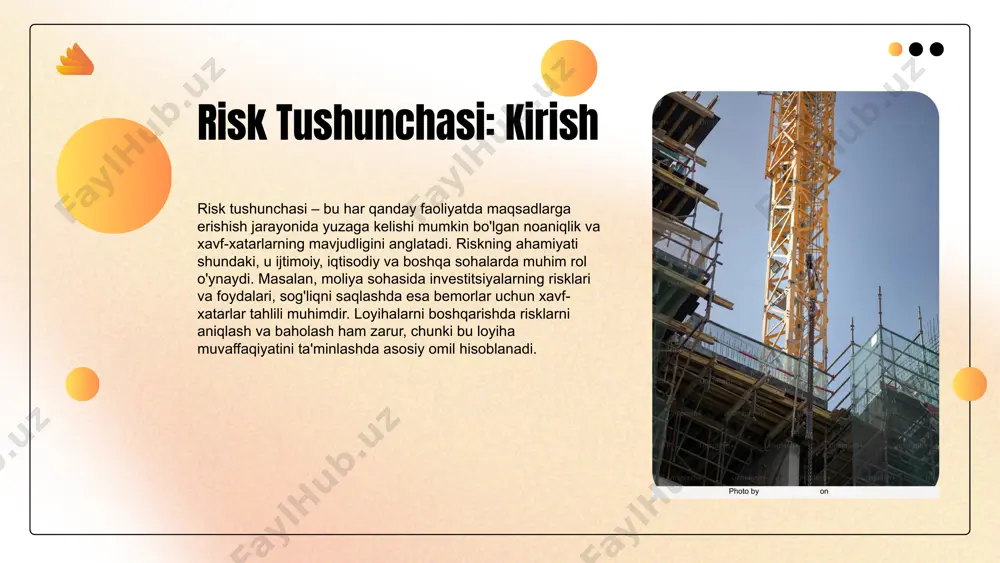 ishlar yoki ijtimoiy omillar bilan bog'liqdir. har bir turga oid asosiy xususiyatlar har bir risk turi o'zining xususiyatlari va ta'sir doirasiga ega. bu xususiyatlar riskni aniqlash, o'lchash va boshqarishda muhim rol o'ynaydi. moliyaviy risklar ta'rifi moliyaviy risklar, moliyaviy operatsiyalar yoki investitsiyalar natijasida kelib chiqadigan potentsial zararlarni ifodalaydi. bu risklar, asosan, moliyaviy bozorlar, aktivlar va passivlar bilan bog'liq bo'lib, moliyaviy tashkilotlar yoki investorlar uchun muhim xavflarni tashkil etadi. misollar sifatida, kredit risklari qarz oluvchilarning to'lov qobiliyati pasayganda yuzaga keladi, likvidlik risklari esa aktivlarni tezda naqd pulga aylantirishda muammolarni anglatadi. baholash usullari moliyaviy risklarni baholash uchun statistik metodlar, hisobotlar va moliyaviy ko'rsatkichlar qo'llaniladi. masalan, value at risk (var) metodi moliyaviy risklarni baholashda keng qo'llaniladi va investorlar uchun risk darajalarini aniqlashda yordam beradi. operatsion risklar operatsion risklar: tushunchasi operatsion risklar, tashkilotlarning ichki jarayonlari va tashqi omillar tufayli kelib chiqadigan xatarlarni ifodalaydi. ular quyidagi turlarga bo'linadi: jarayon risklari, inson omillari, texnik nosozliklar va tashqi …