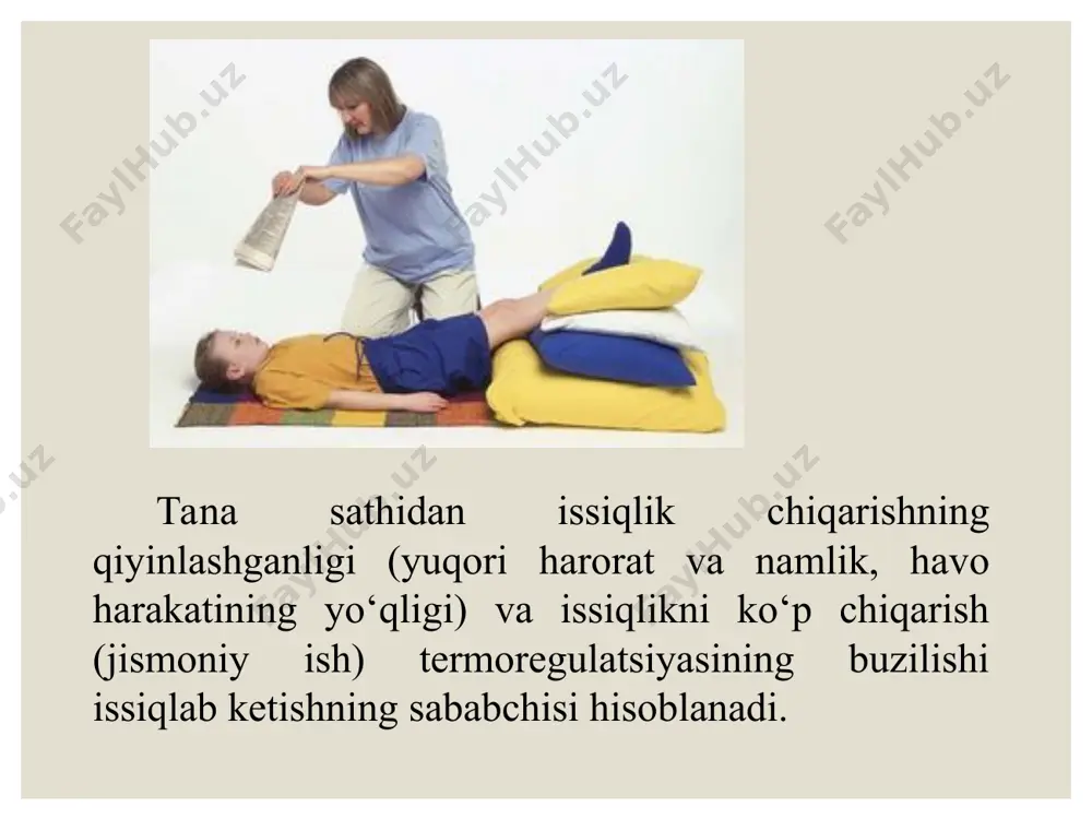 pufaklar atrofidagi teri ko‘kimtir qizil tusga kiradi. infeksiya tushmasa, o‘rta hisobda ikki hafta ichida tuzaladi. sovuq urishining bu darajasida umumiy hodisalar ro‘y beradi: tana harorati ko‘tariladi, eti junjikadi, ishtaha va uyqu yomonlashadi, ikkilamchi infeksiya rivojlanmasa, shikast-langan zonada terining nekrozga uchragan yuza qatlamlari granulatsiya va yamoqlar hosil qilmay asta-sekin (15–30 kunda) ko‘chib tushadi. bu joydagi teri uzoq vaqtgacha, ko‘kimtir, sezuvchanligi past bo‘lib qoladi. sovuq urishining iv darajasida nekroektomiya. nekroz to‘qimalari olib tash-langan, barmoqlar kesilgan. xulosa xulosa o’rnida shuni aytish mumkinki, tana sathidan issiqlik chiqarishning qiyinlashganligi (yuqori harorat va namlik, havo harakatining yo‘qligi) va issiqlikni ko‘p chiqarish (jismoniy ish) termoregulatsiyasining buzilishi issiqlab ketishning sababchisi hisoblanadi. e’tiboringiz uchun rahmat