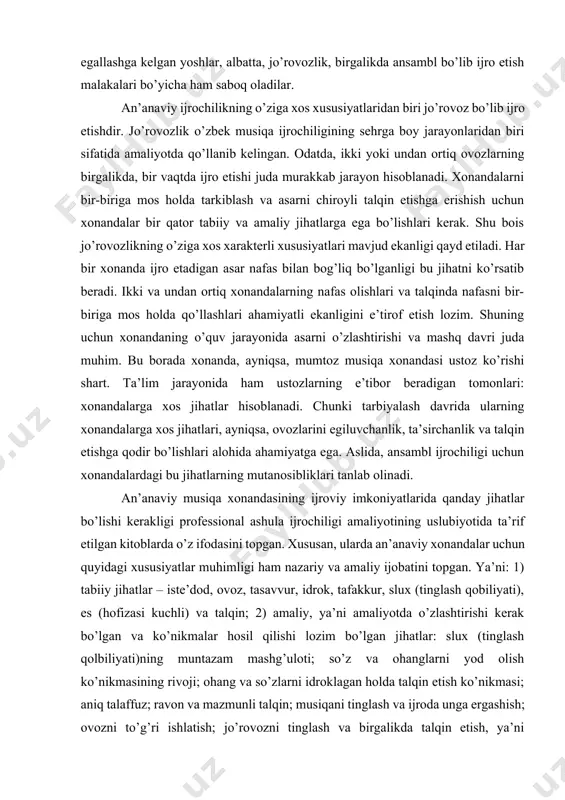 rosni mukammal holda talqin etish xonanda va sozandalardan saboq, bilim, malaka va mahorat talab etadi. aynan ana shu jihatlarni oliy ta’lim tizimida yoshlarga ulashib kelayotgan dargohda an’anaga munosib kelajak avlod tarbiyalanmoqda desak adashmagan bo’lamiz. chunonchi, an’anaviy xonandalikni egallashga kelgan yoshlar, albatta, jo’rovozlik, birgalikda ansambl bo’lib ijro etish malakalari bo’yicha ham saboq oladilar. an’anaviy ijrochilikning o’ziga xos xususiyatlaridan biri jo’rovoz bo’lib ijro etishdir. jo’rovozlik o’zbek musiqa ijrochiligining sehrga boy jarayonlaridan biri sifatida amaliyotda qo’llanib kelingan. odatda, ikki yoki undan ortiq ovozlarning birgalikda, bir vaqtda ijro etishi juda murakkab jarayon hisoblanadi. xonandalarni bir-biriga mos holda tarkiblash va asarni chiroyli talqin etishga erishish uchun xonandalar bir qator tabiiy va amaliy jihatlarga ega bo’lishlari kerak. shu bois jo’rovozlikning o’ziga xos xarakterli xususiyatlari mavjud ekanligi qayd etiladi. har bir xonanda ijro etadigan asar nafas bilan bog’liq bo’lganligi bu jihatni ko’rsatib beradi. ikki va undan ortiq xonandalarning nafas olishlari va talqinda nafasni bir-biriga mos holda qo’llashlari …