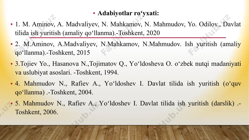 langanda ham otga yaqin shakli (harakat nomi) qoʻllaniladi: qarorning bajarilishi, qabul qilishingizni… fe’l shakllari qoʻllanilganda majhul nisbatdagi 3-shaxs buyruq-istak mayli faol qoʻllaniladi: tayinlansin, boʻshatilsin, bajarilsin… hujjatlarning xususiyatlari hujjatlarda gap boʻlaklarining odatdagi tartibidan foydalaniladi. inversiyaga yoʻl qoʻyilmaydi. soʻroq va undov gaplar deyarli ishlatilmaydi. asosan, darak va buyruq gaplar ishlatiladi. hujjatlarda tilning ikki vazifasi xabar berish va buyurish aks etadi. hujjatlar matni birinchi va uchinchi shaxs tilidan yoziladi. hujjatdagi fikrni aniq, loʻnda bayon qilishda xatboshining ahamiyati ham katta. har bir yangi, alohida fikr xatboshi bilan ajratilishi, bir xatboshidan ikkinchi xatboshigacha boʻlgan matn 4-5 jumladan oshmasligi maqsadga muvofiq. hujjatlarning xususiyatlari hujjatlar nomi bosh harfda yoziladi, lekin nuqta qoʻyilmaydi. sana yil, kun, oy tarzida yoziladi: 2022. 6.09 yoki 2022-yil 6-sentyabr kabi hujjatlarda “uning oʻrniga” degan ibora yoki qiya chiziq bilan imzolashga yoʻl qoʻyilmaydi. hujjatlar blankalarida boʻsh joylar boʻlishi shart: chap tomonda -20mm, yuqorisida kamida 10mm, oʻng va past tomonda kamida -8mm. hujjatlar matniga qoʻyiladigan …