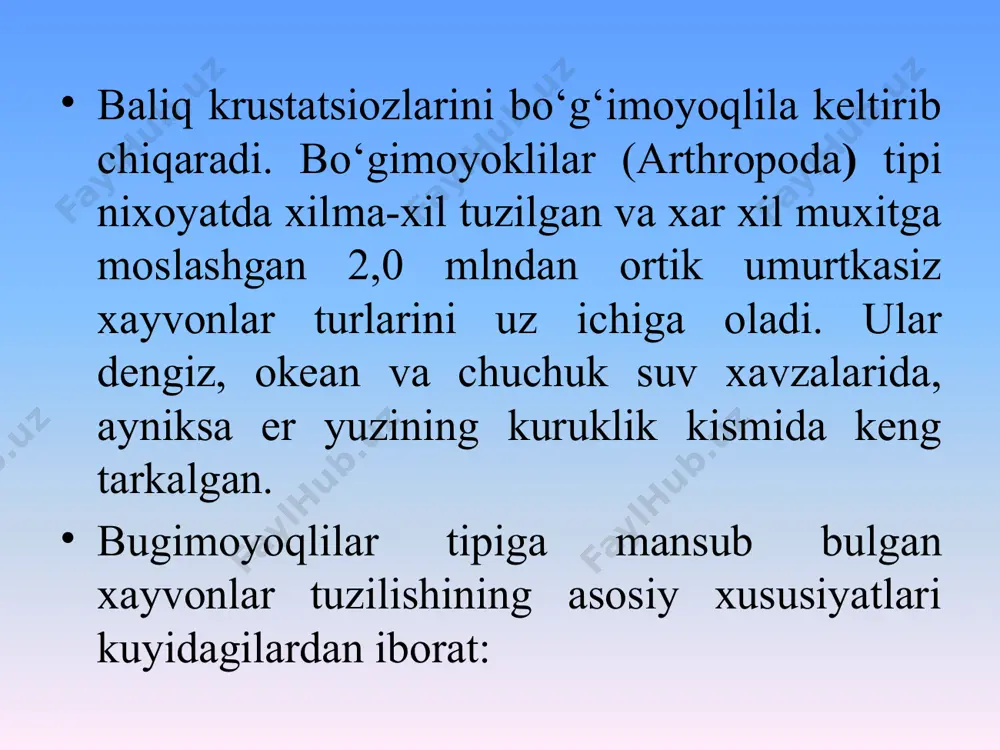 zi, organizmning intoksikatsiyasi bilan xarakterlanadi. oq amur turdagi baliqlariga sinergasilus major, oq va ola peshonado‘ng baliqlarga sinergasilus lieni parazitlik qiladi. bu har ikkala turdagi qisqichbaqalar o‘z xo‘jayinlariga nisbatan qat’iy spetsifik(o‘ziga xoslik) xususiyatga ega , faqat ko‘rsatilgan turdagi xo‘jayinlar organizmida parazitlik qiladi. bu qisqichbaqalar jinsiy voyaga etgan urg‘ochi qisqichbaqalarning tanasi silindriksimon shaklda, uzunchoq. s.major. epizootologik ma’lumotlar. sinergazilyoz ko‘proq sobiq ittifoqning janubiy hududlaridagi hovuzli xo‘jaliklarida va tabiiy suv havzalarida, qaysikim bu erda ko‘proq o‘txo‘r baliqlar o‘stirilib urchitiladi, tarqalgan. kasallik bahor-yoz fasllarida namoyon bo‘ladi.kasallikka ko‘proq shu yilgi yosh baliqlar(segoletki) va yoshi katta baliqlar moyil, 2- va 3-yoshli baliqlar kuchli zararlanadi. bir yoshgacha bo‘lgan baliqlarda 7-12 tadan qisqichbaqalar parazitlik qilsa, 2-3-yoshli baliqlarda ularning soni o‘nlab, hattoki yuzlab nusxani tashkil qilishi mumkin. kasallik manbai – bu zararlangan baliqlardir. baliqchilik suv xo‘jaliklarida qisqichbaqalarning nauplial va kopepoditli bosqichlari suv oqimi bilan kirib qolishi mumkin. patogenezi. qisqichbaqalar o‘zlarining antennalari yordamida baliqlarning jabra qatlamlarini jarohatlaydi va yallig‘lanishni chaqiradi, jabra …