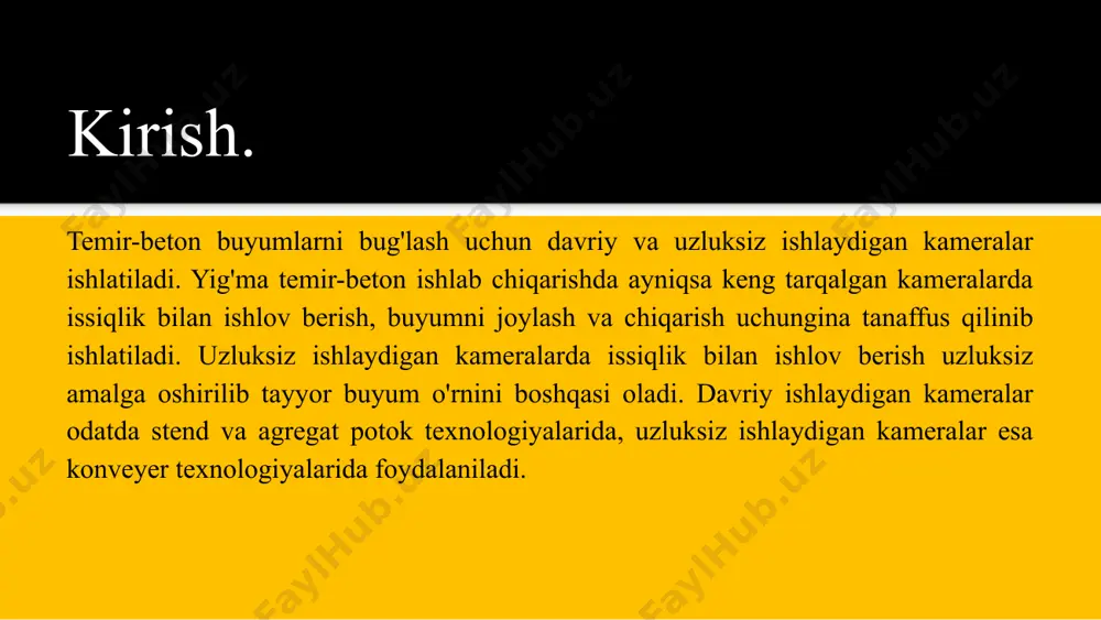 adan tashqariga chiqariladi. vertikal kameralarda issiqning turli balandlikda tabiiy turlicha tarqalishidan foydalaniladi. bug‘ bir maromda bo‘ladigan kameraning eng yuqori qismida harorat 100 °c da ushlab turiladi. kameraning pastki qismida bug‘ havoli aralashma bo‘lib harorat 30-35°c dan oshmaydi. ko‘p qavatli tunnelli kameralarga nisbatan vertikal kameralarning afzalligi ularning hajmi 5-6 marta kam bo‘ladi va kam joy egallaydi. ularning o‘ziga xos xususiyati, boshqa kameralarga nisbatan bug’ sarfi kam bo‘ladi. vertikal kamera vertikal bug‘lash kamerasi ishlab chiqarish maydonini tejash va issiqlikdan samarali foydalanish imkonini beradi. vagonetkalar (aravachalar) buyum bilan kirib chiqishi uchun kameralar pastdan va ikki yon tomondan tuynikka ega. yuklash tuynigining o‘lchamlari kolipli aravacha o‘lchamidan 5...10 sm kattaroq bo‘ladi, balandligi 1 m dan oshmaydi. kamera formalarni vertikal ko‘tarish, gorizontal siljitish va tushurish mexanizmlari bilan jihozlangan. transport mexanizmlari gidravlik ko‘taruvchi, gidravlik tushiruvchi va uzatuvchi arava-chalardan iborat. gidravlik ko‘taruvchi: stol, yo‘naltiruvchi ustunlar, ilgichlar (otsekatel) va gidravlik ko‘taruvii mexanizmdan iborat. vertikal kamera qoliplarning shaxtada harakatlanishi quyidagicha: …