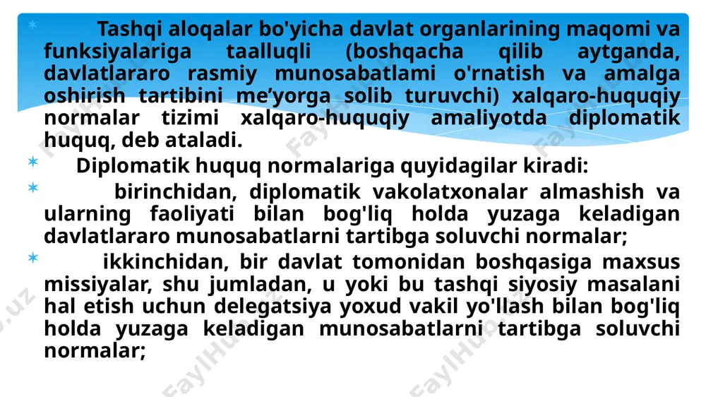 yi, hatto muvaqqat, masalan, mehmonxonadagi joyi, shuningdek, unga tegishli buyumlar ham daxlsizdir. diplomat jinoiy, fuqarolik va ma’muriy yurisdiksiyalar immunitetlaridan foydalanadi, u qabul qiluvchi mamlakat qonunlariga, shu jumladan maxsus diplomatlar uchun mo'ljallangan qonun hujjatlariga itoat etishga majbur. shu bilan birga, diplomatlar o'zi mansub davlatning to'liq yurisdiksiyasida bo'ladi. jinoiy yurisdiksiya immuniteti mutlaq mazmun kasb etadi hamda immunitet suiiste’mol etilgan hollarda ham ta’sir kuchiga ega bo'ladi. bunda diplomatni nomaqbul shaxs deb tan olish va uni chaqirib olishlarini talab qilish asosiy jazo chorasi hisoblanadi. diplomatni tavsiya etgan davlat uni o'zi akkreditatsiya qilingan mamlakatda sodir etgan jinoyati uchun jinoiy javobgarlikka tortish huquqiga egadir. diplomat qabul qiluvchi mamlakat sudlarida guvoh sifatida ishtirok etishga majbur emas, lekin bu diplomatning qabul qiluvchi mamlakat iltimosiga binoan bunday guvohlik uchun rozilik berishini istisno etmaydi. diplomat bojxona immunitetidan foydalanadi. uning yuklari orasida olib kirish yoki olib chiqish taqiqlangan narsalar borligi yuzasidan jiddiy asoslar mavjud bo’lgan holatlar bundan mustasnodir. bunday hollarda yukni …