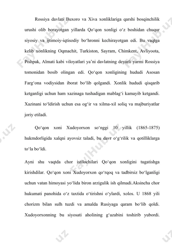 bilan qo‘zg‘olonchilar safiga kelib qo‘shiladi. bu orada o‘sh, namangan, andijon, asaka shaharlari qo‘zg‘olonchilar tomonidan ishg‘ol etiladi. ular marg‘ilonni ham egallab, oltiariqqa yaqinlashadi. qo‘zg‘olonni bostirishga ojizligini payqagan xudoyorxon rossiya imperiyasi suyanadi va fon kaufmanga murojaat qilib, qo‘qonga rus qo‘shini va zambaraklarini yuborishni so‘raydi. rossiya xudoyorxon bilan siyosiy diplomatik o‘yin olib borib, unga nisbatan makkorlik qiladi. xudoyorxon 1875 yil avgustida o‘z oilasi bilan toshkentga, rus elchixonasi panohiga qochib boradi. u 70 kishilik ahli ayoli, 500 ga yaqin hamrohlari, 40 arava xazina bilan toshkentga turkiston general gubernatori fon kaufman huzuriga panoh tortib kelgan. kaufman 40 arava xalq boyligini musodara qilib, xudoyorxonning o‘zini orenburgga surgan qiladi. keyinchalik xon orenburg tutqinligidan qochgan. xudoyorxon qo‘qondan chiqib ketishidan oldinoq yuqori tabaqa vakillari qo‘qon taxtiga nasriddinbekni o‘tqazadilar. lekin rossiya hukumati uni xonligini tan olmasdan, xonlikni batamom tugatish harakatini boshlab yuboradi. 1875 yil 9 avgustda urush harakatlar boshlanib ketadi. birinchi harbiy to‘qnashuv o‘rg‘ozi darasida bo‘ldi. bu yerda turgan 800 …