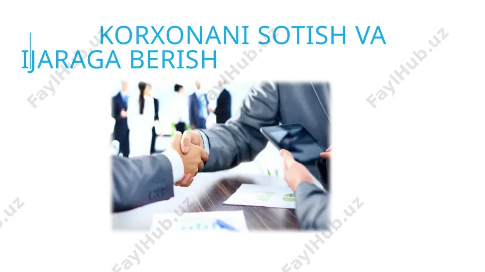 moddaning birinchi qismida nazarda tutilgan tartibda xabardor qilinmagan kreditor sotuvchi korxonani sotib oluvchiga topshirgani to‘g‘risida xabar topgan yoki xabar topishi lozim bo‘lgan kundan boshlab bir yil mobaynida ushbu moddaning ikkinchi qismida nazarda tutilgan talablarni qondirish haqida da’vo qo‘zg‘atishi mumkin. korxona sotib oluvchiga topshirilganidan so‘ng sotuvchi va sotib oluvchi topshirilgan korxona tarkibiga kiritilgan, sotib oluvchiga kreditorning roziligisiz o‘tkazilgan qarzlar bo‘yicha solidar javobgar bo‘ladilar. korxonani ijaraga berish shartlari korxonani ijaraga berish shartnomasi tushunchasi ijaraga olingan korxonani topshirish korxonani saqlash va uning xarajatlari korxona mol mulkidan foydalanish ijaraga olingan korxonani qaytarish reja tushunchasi korxonani ijaraga berish shartnomasi bo‘yicha ijaraga beruvchi ijaraga oluvchiga vaqtincha egalik qilish va foydalanish uchun mulkiy kompleks sifatida butun korxonani yoki uning bir qismini haq evaziga berish majburiyatini oladi subyektlari ijaraga oluvchi va ijaraga beruvchi ijaraga beruvchi o‘z qarzlarini ijaraga oluvchining zimmasiga o‘tkazishi haqida kreditorlarini yozma ravishda ogohlantirishi shart, kreditorlar bunga rozi bo‘lmasalar, ogohlantirishni olgan vaqtdan boshlab uch oy davomida …