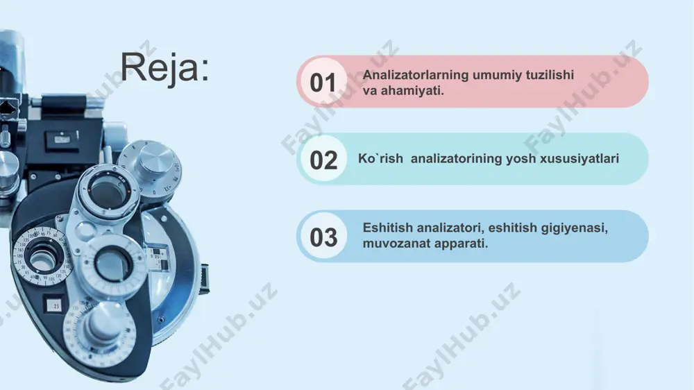 ining ko`z kosachasida joylashgan bo`lib, ko`z soqqasi va uni o`rab turgan apparatdan ya'ni ko`z soqqasini harakatga keltiruvchi muskullar, qovoq kipriklar, ko`z yoshi bezlari, qon tomirlari kabilardan iborat. ko`z soqqasi sharga o`xshash bo`lib, oldingi va orqa qutblarga bo`linadi. ko`z soqqasi tashqi va ichki qismlardan iborat. tashqi qismi uch qavatdan ya'ni tashqi - oqsil parda (sklera), o`rta-tomirli parda va ichki - to`r pardadan iborat. ichki qismiga ko`z ichi suyuqligi, gavhar va shishasimon tana kiradi. ko`z soqqasi hajmi chaqoloqlarda 16 mm, kattalardla esa 24 chamasida bo`ladi. ko`z soqqasining o`sishi va rivojlanishi 5 yoshgacha tez ya'ni intensiv kechadi. 9-12 yoshda sustlasha boshlaydi. sklera yoki oqsil pardaning qalinligi 1 mm chamasida bo`lib rangi oq bir qismi qovoqlar ostidan ko`rinib turadi. skleraning orqa qismida teshikcha bo`lib undan nerv o`tadi. skleraning 1/5 qismi shox pardaga 4/5 qismi orqa oqsil pardaga to`g`ri keladi. shox pardada qon tomirlar bo`lmaydi. tashqi pardaning ichki qismida tomirli parda bor. bu pardada qon …