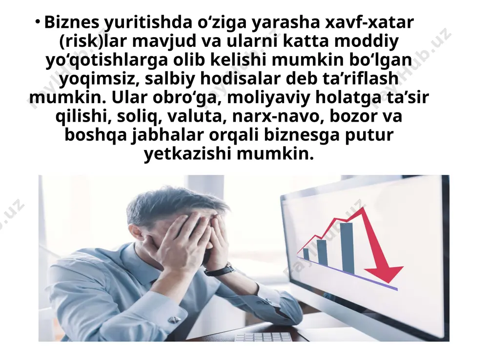 o‘lish uchun ehtimoliy xatarni baholashni, muvozanatga keltirishni hamda uni kamaytirishni o‘rganishingiz lozim. faqat shundagina sarmoyangiz saqlanibgina qolmay, ko‘payadi ham. risk menejment – bu bozor kritik nuqtasiga chiqqan paytda ishga tushuvchi va sizni egallagan pozitsiyangizdan chiqarib turuvchi sizning sos tugmachangizdir. bu – bitimlarda sizning chiqimingizni kamaytirishga xizmat qiluvchi strategiyadir. risk menejment «bitimda men qancha mablag‘ni boy berishim mumkin?» degan savolga javob beradi. bu savol yonib-o‘chib turuvchi qizil chirog‘dek har doim xayolingizda turishi lozim. agar avval boy bermaslikni o‘rganib olsangiz, shundagina siz birjada daromad topa olasiz. qanday qilib xatarni chetlab o‘tish mumkin? bor vaqtingizni faqat savdogagina sarflamang. kun bo‘yi qancha ko‘p bitim tuzgan bo‘lsangiz, xatoga yo‘l qo‘yish xataringiz ham shuncha yuqori bo‘ladi. bozorga bunday imkoniyat berish esa yaxshi emas. o‘zingiz uchun «bir kunda – 3 ta bitim»ni qoida qilib oling. agar bitimlar salbiy natija bersa, u holda siz, albatta, ishtirok etishdan bosh tortasiz – shunda ruhiyatingizni ham, depozitingizni ham saqlab qolasiz. agar …