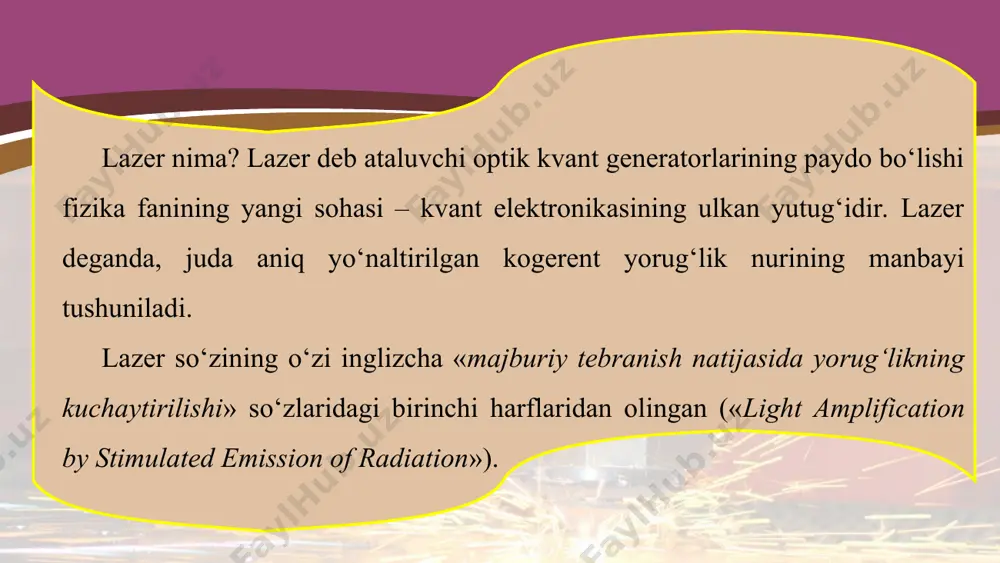 raylik. ayrim moddalarning atomlarida shunday uyg‘ongan holatlar mavjudki, atomlar bu holatlarda uzoq vaqt davomida bo‘lishi mumkin. bunday holatlar metastabil holatlar deyiladi. metastabil holatlar bilan yoqut kristali misolida batafsil tanishaylik. yoqut lazeri. yoqut kristali aluminiy oksid al2 o3 dan iborat bo‘lib, al ning ba’zi atomlari o‘rnini xromning uch valentli cr 3+ ionlari egallagan bo‘ladi. kuchli yoritilish natijasida xrom atomlari 1 asosiy holatdan 3 uyg‘ongan holatga majburiy ravishda o‘tkaziladi (7.3-rasm). xrom atomining uyg‘ongan holatda yashash davri juda kichik (10–7s) bo‘lganligi uchun u yoki spontan ravishda (o‘z-o‘zidan) 1 asosiy holatga o‘tishi yoki nurlanishsiz 2 holatga o‘tishi (metastabil holat) mumkin (7.3-rasm). bunda energiyaning ortiqcha qismi yoqut kristalining panjarasiga beriladi. 2 holatdan 1 holatga o‘tishning tanlov qoidalariga muvofiq man qilinganligi xrom atomlarining 2 holatda to‘planishiga olib keladi. agar majburiy uyg‘otish juda katta bo‘lsa, 2 holatdagi atomlarning konsentratsiyasi 1 holatdagidan juda katta bo‘lib, 2 holatda elektronlarning juda zich joylashuvi ro‘y beradi (7.4-rasm). agar yoqutga xrom atomining …