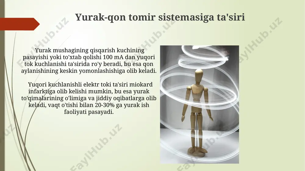 ladorlikning 1-trimestrida tushish xavfini 2-3 barobar oshirishi mumkin, chunki bu embrion rivojlanishiga salbiy ta'sir qiladi. elektr toki ta'siri natijasida erkaklarda spermatogenez jarayoni buziladi, bu esa sperma sonining 30-50% ga kamayishiga va harakatchanligining pasayishiga olib kelishi mumkin. qonning o'zgarishi yuqori kuchlanishli tok ta'sirida hujayra membranalarining o'tkazuvchanligi o'zgarib, potensiallar farqi 70 mv dan 0 mv gacha pasayishi kuzatiladi, bu esa hujayra funksiyasining buzilishiga olib keladi. elektr toki ta'sirida organizmning qarshiligi 1000 om dan 50 om gacha kamayishi mumkin, bu esa to'qimalarning shikastlanish xavfini oshiradi. birlamchi va ikkilamchi ta'sirlar 50 ma dan yuqori tok kuchi yurak xujayralarining qattiq shikastlanishiga va o'limga olib kelishi mumkin, shu bilan birga, 100 ma dan yuqori tok kuchi jiddiy ichki organlarning shikastlanishiga olib keladi. ikkilamchi ta'sirlar, masalan, yurak ritmining buzilishi (fibrillyatsiya), miya shikastlanishi va kuyishlar, birlamchi ta'sirlar natijasida yuzaga keladi va ularning og'irligi tok kuchiga va ta'sir vaqtiga bog'liq. immunitet sistemasiga ta'siri elektr toki ta'siri natijasida immunitet hujayralari, …