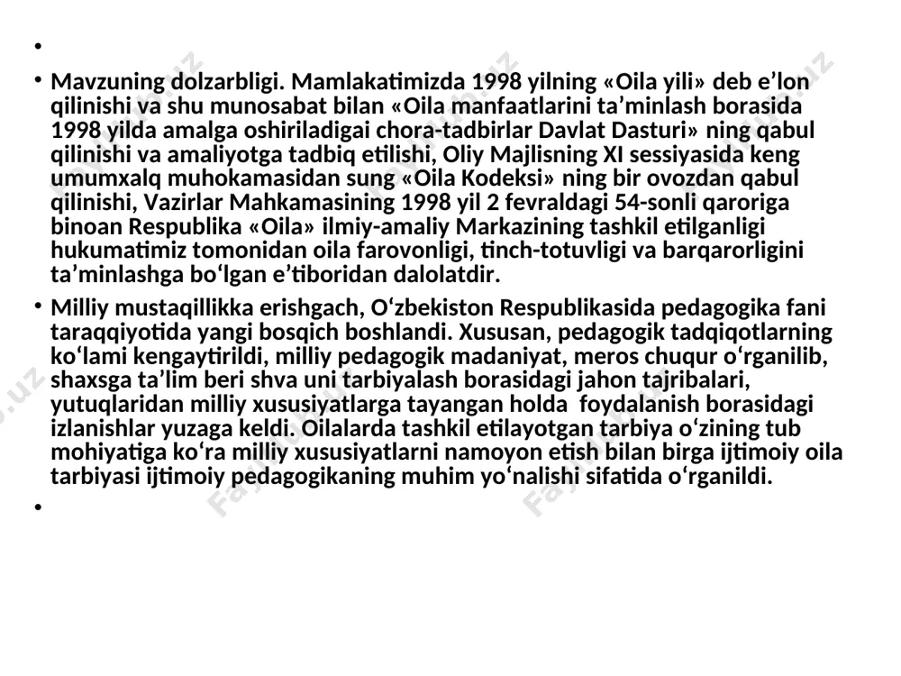 asoslarini egallashga, beva - bechoralarni qo‘llab - quvatlashga, tabiatni e’zozlashga dav’at etadigan diniy, ma’naviy, axloqiy qadriyatlarga alohida e’tibor berishga dav’at etadi. bu borada buyuk bobokalonlarimiz imom al-buxoriy, baxouddin nakshband, xoja axmad yassaviy, imom at-termeziyning insonni ma’naviy yetuklikka chorlovchi buyuk g‘oyalari, xikmatlari katta o‘rin tutadi. “yurtimizda har bir inson uchun vatan tushunchasi, avvalo, oiladan boshlanadi, -degan edi prezidentimiz i.a.karimov. shu bois oila va mafkura tushunchalari chambarchas bog‘liqdir. oilaning jamiyatda tutgan o‘rni, tarbiyaviy-axloqiy ahamiyati, qadr-qimmatini anglab yetmasdan turib, xalq mafkura yarata olmaymiz”. oila insoniyat yaralgan muhim va muqaddas ijtimoiy institut muasssasidir. darhaqiqat oila, ayniqsa o‘zbek oilasi asrlar osha yosh avlodni tarbiyalashda, komil insonni voyaga yetkazishda muqaddas maskan bo‘lib kelgan va shunday bo‘lib qoladi. har bir insonda vatan tushunchasi ilk bor tetapoya bo‘lib o‘sib kelayotgan yosh go‘dakning ongi, ruhi va qalbiga kirib boradi, butun umri, hayotiy faoliyati davomida yana ham sayqalanib, mazmunan mujassamlashadi. bu jarayon oiladagi sog‘lom muhitda, ota-bobolar o‘giti, ota ibrati, ona …