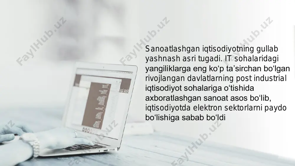 ba- shorat qilish orqali ma'lumotlarni tahlil qilish va model- lashtirishdan foydalanadigan moliyaviy prognozlash tizimi. qaror qabul qilishni qo‘llab- quvvatlash tizimi (dss) bosh direktorlarga real vaqt rejimida biznesni asosiy ishlash ko‘rsatkich- larini (kpi) ko‘rib chi- qish imkonini beruv- chi boshqaruv paneli tizimi orqali yuqori darajadagi qarorlar qabul qilish va strategik rejalash- tirish imkonini beradi. ijroiyani qo‘llab- quvvatlash tizimi (ess) axborot tizimlari turlari e’tiboringiz uchun rahmat!