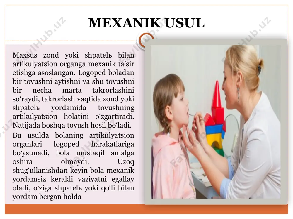 kamlanadi. yon sigmatizmni bartaraf etish uchun esa bir necha usullar tavsiya etiladi: a) logoped oyna oldida taqlid qilish usuli bilan bolaga to‘g‘ri tovush talaffuzini o‘rgatadi. bunda asosan taqlid qilish usulidan foydalaniladi; b) logoped mexanik usulda foydalangan holda to‘g‘ri tovush talaffuzini hosil qiladi. buning uchun logoped maxsus zond yoki gugurt cho‘pi yordamida tilning oldingi qismini pastga bosib turib, havo oqimini chiqarishni buyuradi, shunda s tovushi hosil bo‘ladi; v) tovushning to‘g‘ri artikulyatsiyasini hosil qilish uchun tish aro sigmatizm hosil qilinadi. buning uchun havo oqimini til o‘rtasidagi ariqchadan chiqarishga urinib ko‘riladi, shunda s tovushiga o‘xshash tovush hosil bo‘ladi. so‘ng til uchi pastki tishlar orqasiga tushiriladi, shunda aniq s tovushi hosil bo‘ladi. 1. hosil qilingan tovush nutqda mustahkamlangach, so‘ng bo‘g‘inlarda, so‘zlarda, she’rlarda mustahkamlanadi. burun sigmatizmini bartaraf qilishda havo oqimi og‘iz bo‘shlig‘idan o‘tkaziladi. buning uchun turli o‘yin mashqlaridan foydalaniladi. masalan, burundan nafas olib, og‘izdan chiqarish; og‘iz bilan nafas olib, nafas chiqarishda yonib turgan shamni puflab …