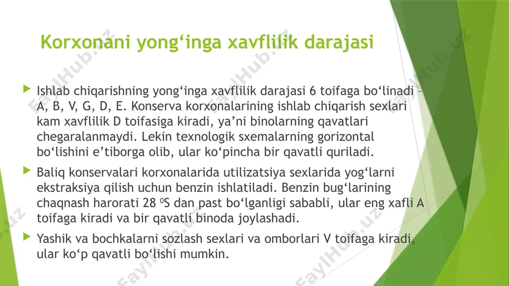 osiy oqimlar asosiy oqimlar-yuk va odam oqimlarining sxemalari quyidagicha bo‘ladi: a) darvozaavtomobil tarozisixom ashyo maydonchasiishlab chiqarish sexifabrikat omboritemir yo‘l tarmog‘i; b) temir yo‘l tarmog‘iidishlar omboriishlab chiqarish sexlarining yuvish bo‘limi; v) temir yo‘l tarmog‘imaterial omboriishlab chiqarish sexlari; g) temir yo‘l tarmog‘iyoqilg‘i omboribug‘xona; d) nazorat o‘tkazish punktisanitariya punktiishlab chiqarish sexlari. boshqa talablar boshqa talablar-boshqa turdagi obyektlarni joylashtirishda ishlab chiqarish estetikasiga (dizayn) ham e’tibor berish muhimdir. binolarni joylashishi, shakli, rangining bir biriga mos kelishi, tashqi ko‘rinishi zamonaviy, bugungi kun talablariga javob berishi kerak. bosh reja tuzilganda qurilish maydonining relyefi, shamollarning yo‘nalishi ham e’tiborga olinadi. bug‘xona, mexanik sozlash xonalari, sulfitlash bo‘limlari, bug‘, tutun, chang, yoqimsiz hidlar, gazlarni chiqaradigan obyektlar asosiy ishlab chiqarish sexlariga shamol esmaydigan tomondan quriladi. korxona hududida ambulatoriya, yashash uylari va sport inshootlari qurilishi man etiladi. xulosa ishlab chiqarishning yong‘inga xavflilik darajasi 6 toifaga bo‘linadi – a, b, v, g, d, e. konserva korxonalarining ishlab chiqarish sexlari kam xavflilik d toifasiga kiradi, …