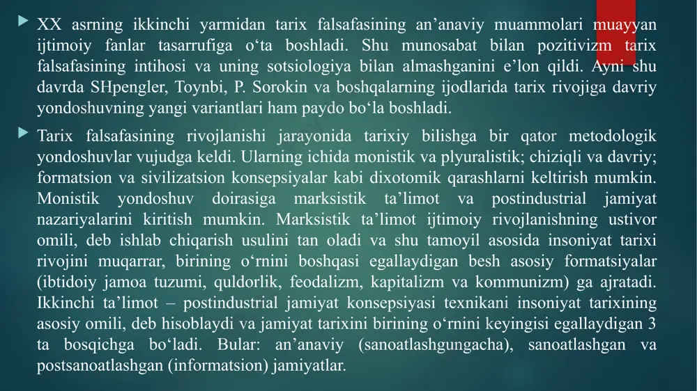 ildi. islomning geografik jihatdan keng tarqalishi uning hududlarga xos bo‘lgan ko‘rinishlari paydo bo‘lishiga olib kelib, bu hududlarda ijtimoiy masalalar u yoki bu holatlarga bog‘liq holda talqin etildi. xristianlikda ham ijtimoiy-falsafiy muammolarning rivojlanishi jiddiy tus olgan. bunga avliyo avgustinning «ilohiy shahar haqida» deb nomlangan asari sabab bo‘lib, unda u kishilik jamiyatining rivojlanishi to‘g‘risida o‘z konsepsiyasini shakllantirdi va rivojlantirdi. jamiyat rivojlanishini idealizm nuqtai nazaridan tushuntirib berish antik davrga – fukidid va geradot yashagan davr (mil. avv. v asr) ga to‘g‘ri keladi. aflotun («davlat», «qonunlar» va boshqa asarlarida) jamiyat to‘g‘risidagi idealistik ta’limotni keng rivojlantirgan. etatik an’ana undan boshlanib, unga asosan jamiyat bilan davlatni aynan bir deb tushuntirishga harakat qilingan. aflotun o‘zining uch ijtimoiy sinfdan iborat ideal davlatning modelini ishlab chiqqan: «faylasuflar» («donishmandlar») davlatni boshqaradilar; «lashkarlar» («qo‘riqchilar») qo‘riqlaydilar, ozod mehnatkashlar (dehqonlar, hunarmandlar), shuning-dek qullar (ular jamiyat va uning tizimdan tashqaridalar) mehnat qiladilar. jamiyat rivojlanishining idealistik talqini keyinchalik arastu asarlarida o‘z aksini topdi («siyosat», «etika» …