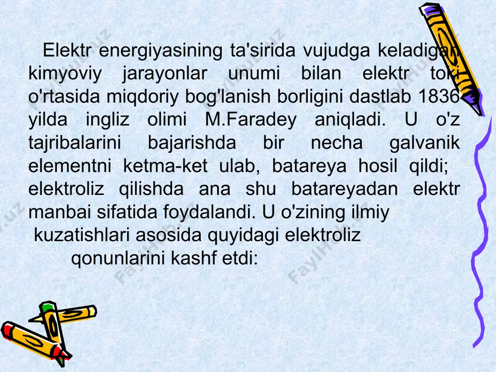 di. akumulyatorlarda energiyani to’plash uchun avval akumulyator orqali elektr toki o’tkaziladi. bu vaqtda elektrodlarda vujudga keladigan elektrokimyoviy polyarizasiya jarayoni natijasida elektr energiyasi kimyoviy energiyaga aylanadi.buning natijasida akumulyator zaryadlanadi. kislotalili akumulyator qo’rg’oshinli (kislotali) akumulyator elektrodlari katak-katak qo’rg’oshin plastinkadan iborat bo’lib, bu kataklarning ko’zlari qo’rg’oshin oksidining suvga qorilgan bo’tqasi bilan to’ldirilgan. plastinkalar h2so4 ning 20-30 % li eritmasi solingan shisha bankaga (yoki elektr o’tkazmaydigan boshqa materialdan qilingan bankaga) tushiriladi. bir oz vaqt o’tgandan keyin qo’rg’oshin oksid sulfat kislota bilan reaksiyaga kirishishi natijasida qo’rg’oshin sul’fat hosil bo’ladi. pbo + h2so4 pbso4 + h2o hosil bo’lgan pbso4 sul’fat kislotada erimaydi, shuning uchun elektrolit sifatida sul’fat kislota xizmat qiladi. agar bu sistema orqali o’zgarmas tok o’tkazilsa, akumulyatorning manfiy qutubida (katodda) qo’rg’oshin qaytariladi. pbso4 + 2e pb + so4-2 bu vaqtda vodorod ajralib chiqmaydi, chunki qo’rg’oshindan vodorodning o’ta kuchlanishi kattadir. anodda qo’rg’oshin oksidlanib, to’rt valentli holatga o’tadi. pbso4 - 2e + 2h2o pbo2 + 4h+ + …