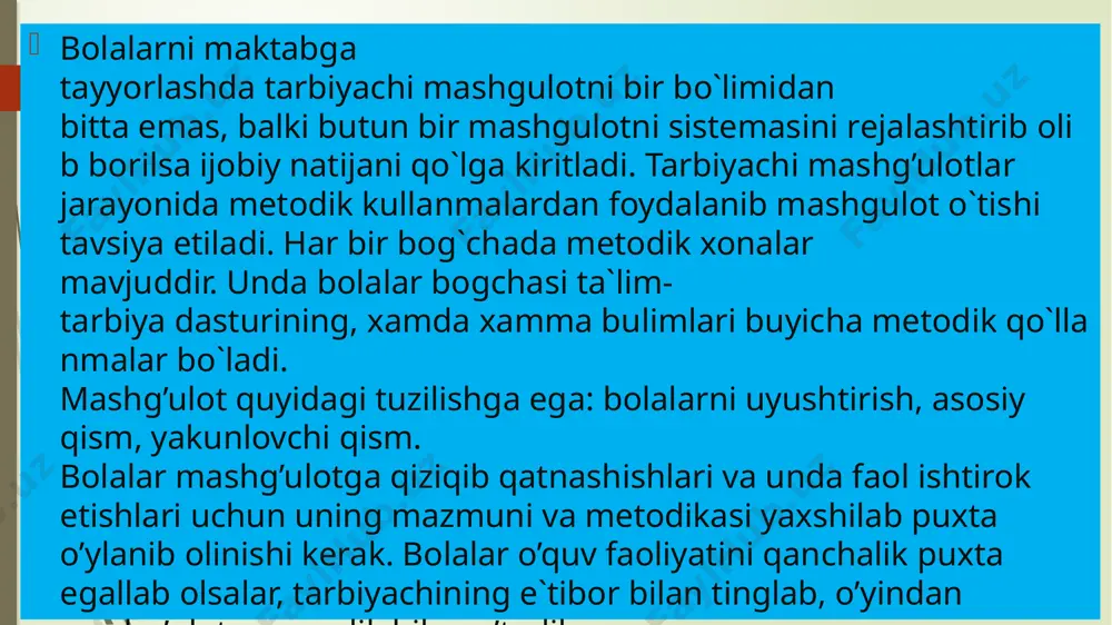 holaydi, bolalarning mashg’ulotda qatnashganini gapiradi, ba`zan kelgusi mashg’ulotda nimalar o’tishlarini aytadi. bolalarning o’quv faoliyatini yaxshi egallab olishlari ular bilimini to’g’ri baholashga bog’liq. tarbiyachi mttda asosiy shaxs hisoblanadi. bolaning o'quv faoliyatiga bo'lgan munosabati ko'proq uning tarbiyachi shaxsiga munosabati bilan belgilanadi. tarbiyachining o'ziga xos xususiyati - uning yuksak kasb mahoratidir. eng muhimi - bolaning ruhiyati- ni, yosh va o'ziga xos ruhiy-fiziologik xususiyatlari­ni bilishdir. bolalar bog'chasi dasturi bolalarning yoshini, jis­moniy va ruhiy xususiyatlarini hisobga olib tuzil- gani bilan har bir boladagi alohida ruhiy xususiyat- ning qay vaqtda va qanday namoyon boiishini oldin­dan ko'ra olmaydi, bu ish dasturda yaxshi tayyorlan- gan tarbiyachining zimmasiga yuklanadi. tarbiyachi o'z guruhidagi har bir bolaning jismoniy tomondan yaxshi rivojlanishi, uning oliy nerv faoli­yati yaxshi ishlashi, shuningdek aqliy, axloqiy, mehnat, estetik tomondan normal tarbiyalanishi uc­hun yaxshi shart-sharoit yaratadi, tarbiyachi har bir boladagi o'ziga xos xususiyatlarni yaxshi bilgan hol­da undagi o'ziga xos xususiyatlarni (zararli boisa] yo'qota borib, bolaga nisbatan qulay talab …