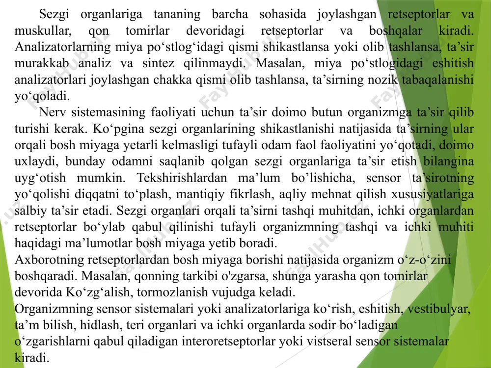ofasi haqida tasavvur hosil qilishga yordam beradi. mehnat faoliyatida ko‘rish analizatori juda muhim rol o‘ynaydi. ko’zning bevosita ta’sirlovchisi yorug’lik ko‘z retseptorlariga ta’sir etib, ko‘rish sezgisini hosil qiladi. ko'rish organi 10-12 yoshgacha morfologik va funksional jihatdan rivojlana boradi. ko‘zning tuzilishi. ko’z soqqa va uni o‘rab turgan yordamchi apparatdan tashkil topgan. ko‘z soqqasi yumaloq bo’lib, ko‘z kosasi chuqurchasida joylashgan. uning devori uch qavatdan: tashqi-oqsil parda (sklera), o‘rta-tomirli parda va ichki-to‘r pardadan iborat. oqsil qavat (sklera)ning rangi oq bo‘lib, bir qismi qovoqlar ostidan ko‘rinib turadi. skleraning orqa tomonidagi qismi teshik bo'lib, ko‘rish nervi shu teshikdan o‘tadi. skleraning oldingi qismi tiniq, qavariqroq bo‘lib, shox pardani hosil qiladi. tashqi yoki sklera qavatning 1/5 qismi muguz pardaga, 4/5 qismi orqa oqsil pardaga to‘g‘ri keladi. shox pardada qon tomirlar bo’lmaydi. o‘rta - tomirli pardada qoh tomirlar va pigment ko‘p. turli kishilarda pigment miqdori har xil bo’ladi. ba’zi odamlarda ko‘zning o‘rta pardasi pigmentsiz bo’lib, qon tomirlar ko‘rinib turadi. …