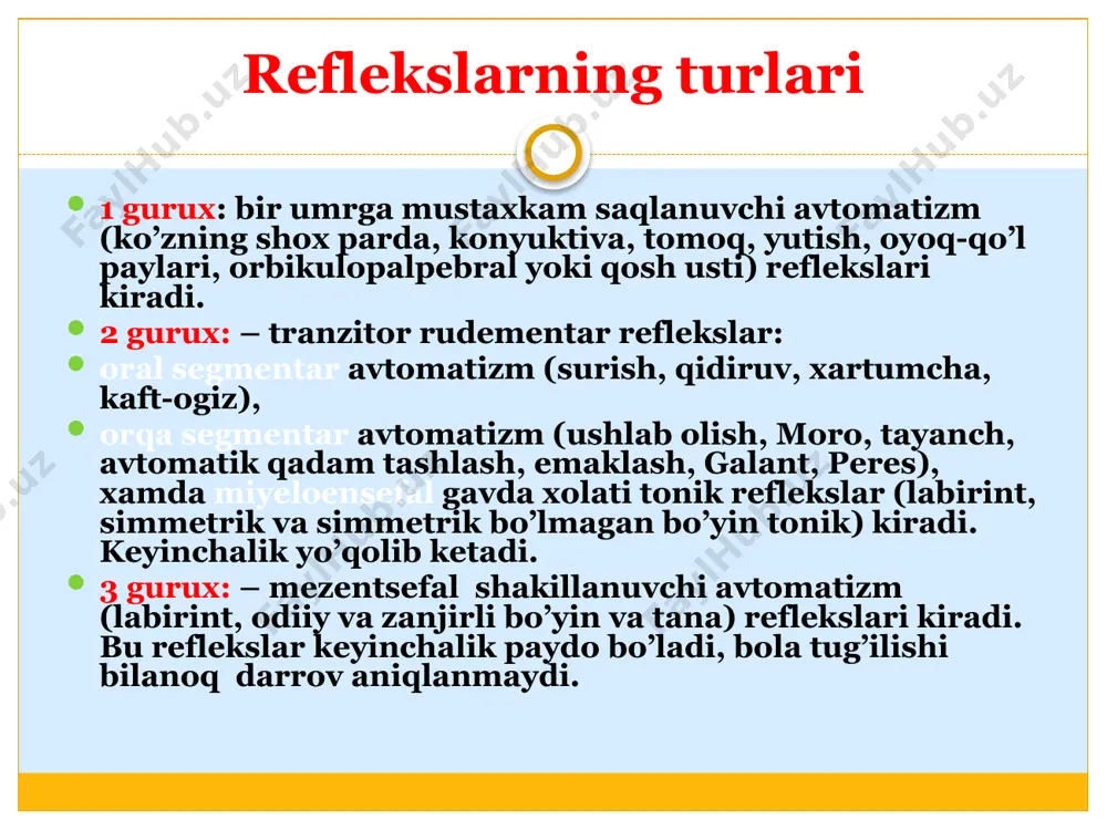 an xolda tovoni bilan yuzaga tayanadi 8 avtomatik yurish refleksi (2 oy) — bolani tayanch refleksi holatida tutib turganda gavdasini biroz oldinga engashtirsak, u qadam tashlash harakatini qiladi, so'ng oyoqlarini boldirida chalishtirib oladi 9. robinson - changallash refleksi. bola kaftiga qo'yilgan shifokor barmog'ini maxkam ushlab oladi, ba'zida ushlash kuchi shu darajaga yetadiki, xatto barmoqlarda bolani ko’tarish mumkin. xuddi shunday refleksni oyoqlarda xam chaqirish mumkin. bunda bola oyok kaftini 2-3 barmoq asosiga bosilsa, barmoqlar oyoq kafti tomon egiladi (2-4 oylikkacha). 10. moro refleksi. bola yotgan stolga (bolaning boshidan 15-20 sm uzoqlikda) urilganda yoki shifokor qo'liga tutib turgan bolani tez 20 sm pastga tushiriladi. bunga bolaning javobi 2 fazada kechadi: 1 faza: oldin bola ikkala qo'llarini yon tomonga yozadi, 2 faza: keyin ilgarigi xolatiga kaytaradi, qo'llarini va barmoqlarini yig'ib aravakash xolatiga keladi (4 oygacha) 11. kernig refleksi. bola orqasi bilan yotganda oyog'ini chanoq-son va tizza bo'g'imida bukib, keyin tizza bo'g'imida tik qilib …