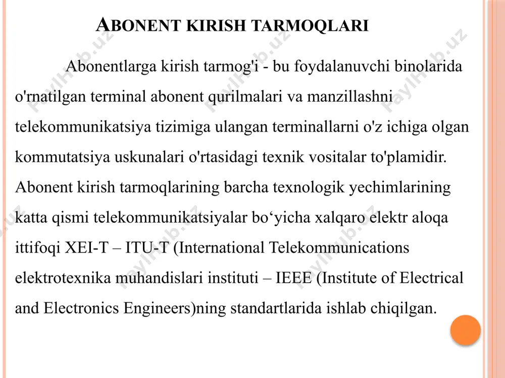 g asosini olt (optical line terminal) tarmoq optic tugallanish va ont (optical network terminal) abonent tuguni terminali optik tugallanish elementlarining o‘zaro ulanishi yotadi. abonent liniyasi uchastkasida ontning joylashuviga bog‘liq holda fttx texnologiyalari farqlanadi. fttb abonent ulanish texnologiyasi. abonent kirish tarmog‘iga pon texnologiyasini qo‘llash pon (passive optical network) optik tarmog‘ida aloqa provayderi tomonida olt (optical line terminal) qo‘llaniladi, shuningdek, abonent qurilmasi sifatida ont (optical network terminal) dan foydalaniladi. pon ning taqsimlovchi kirish tarmog‘i tugunlarda passiv optic tarmoqlagich bilan daraxtsimon tolali kabelli arxitekturaga asoslangan. shuning uchun eng tejamkor hisoblash va har xil takliflarni keng polosali uzatishni ta’minlashga qodir deyish mumkin. bu holda pon arxitekturasi hozirgi va kelajakdagifoydalanuvchining iste’molchilik talablariga bog‘liq, ham tarmoqtugunlarini, ham o‘tkazuvchan qobiliyatini kerakli samara bilan oshirishga ega. pon texnologiyasining asosiy afzalliklari: – oraliq aktiv tugunlarning yo‘qligi; – markaziy tugunda optik uzatgich va qabul qilgichlarning tejalishi; – tolaning tejalishi; – yangi abonentlarni ulashning yengilligi va xizmat ko‘rsa- tishning qulayligi. asosiy …