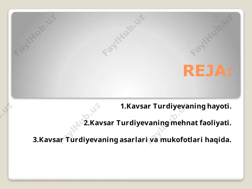 kunlari bo‘yicha “bolalarning sevimli shoirasi” nominatsiyasini qo‘lga kiritdi. tibbiyot oliy o‘quv yurtlarining rusiyazabon talabalari va hamshiralik fakulteti uchun “o‘zbek tili” darsligi (2006-2007) rus tili fanidan “30 shagov k russkomu yaziku” (2010) kitobi muallifidir. kavsar turdiyeva adabiy – ijtimoiy faoliyati uchun 2001-yilda “shuhrat” medali bilan taqdirlangan. “telefon” she’ri endi-chi, balkon osha qilayapmiz tomosha. uni mitti qushlardek yelkasidan ushladik. koʻylagidan tutyapmiz, onasini kutyapmiz. pastga qarar biz bilan, gaplashsinmi siz bilan? goʻyo qolganday tildan, oyim “oh” dedi birdan. yo telefon buzildi, yo simlari uzildi… kavsar turdiyevaning “telefon” sheʼrida telefondan ikki opa-uka tinmasdan oyisiga qoʻngʻiroq qilishi aks etgan. mana, ular qoʻshni bolalarni uyga taklif qilib mehmon qilishdi. sovitgichdagi bor yegulikni qurtishdi. qoʻshnisi oʻz bolasini qarab turish uchun tashlab ketdi. ular butun uyni boshiga koʻtarib, bolakayni zeriktirmaslik uchun uni ot boʻlib mindirishdi, oynani sindirishdi. keyin yuqori qavat balkonidan uning yelkasidan ushlab, pastdagi voqea-yu manzaralarni tomosha qildirishyapti. sheʼr quyidagicha yakunlanadi. bolalar onasiga telefon qilib, shu haqida …