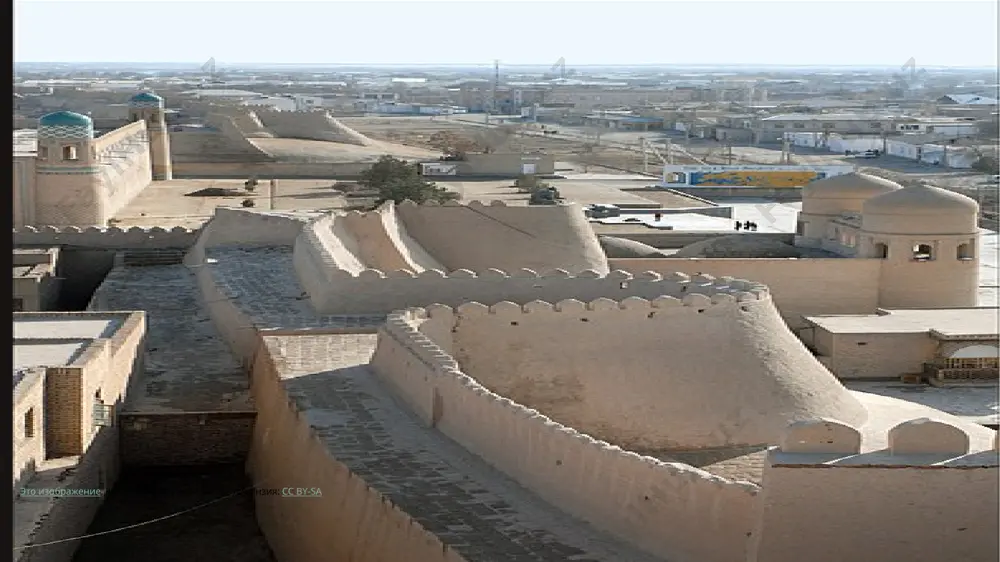 sayid muhammadxon bu unvonni birinchi marta o‘zining akasi sayid mahmud to‘raga bergan edi. muhammad amin inoq hukmronligi davrida amir ul-umaro uning akasi fozilbiy edi. o‘shandan keyin amir ul-umaro unvoni hech kimga berilmagan это изображение, автор: неизвестный автор, лицензия: cc by-sa amir ul-umaro – amirlarning amiri, xiva xonligida xix asrning o‘rtalarida ta’sis etilgan. sayid muhammadxon bu unvonni birinchi marta o‘zining akasi sayid mahmud to‘raga bergan edi. muhammad amin inoq hukmronligi davrida amir ul-umaro uning akasi fozilbiy edi. o‘shandan keyin amir ul-umaro unvoni hech kimga berilmagan. muhammad rahimxon i davrida o’tkazilgan islohotlar natijasida davlat boshqaruvi asosan, ikki bo’g’inli, markaziy mahalliy boshqaruvdan iborat.bo’lib, ularning har biri musulmon davlatlarga xos bo’lgan murakkab. boshqaruvtarmoqlarga, ko’p sonli mansabu lavozim va unvon sohiblariga ega edi. bu lavozimlarni hammasi merosiy sanalsada, albatta, xon tomonidan tasdiqlanishi shart edi. xon ba’zan boshqa «urug’»dan bo’lgan shaxsni ham biror mansabga tayin qila olar edi. shuni ta’kidlash lozimki, katta vakolatlarga ega bo’lgan hokimlarning …
