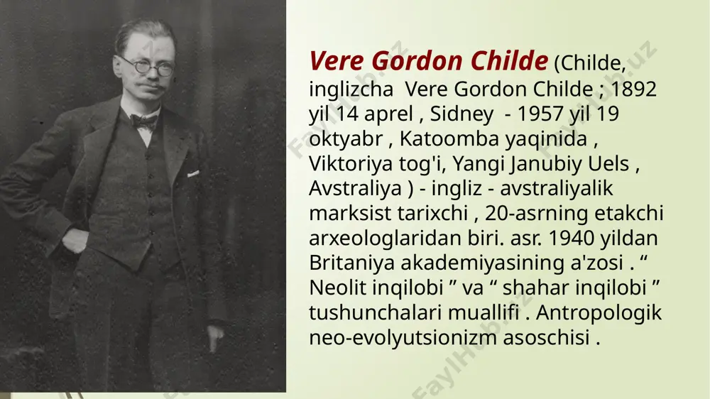 ning mazmunini dehqonchilik va chorvachilik jarayonlaridan emas balki , yuksak darajada rivojlangan izg`ib yuruvchmi ovchilik va terimchilik xo`jaligiga asoslanagn jamoalarning o`troqlashgan turmush tarziga o`tishi kabi jarayondan izlash lozim degan ilmiy talqinini ham ilgari surmoqdalar. neolit inqilobi» va undan keyin ro`y bergan sotsial o`zgarishlarga berilgan baxalarning kamchiligini arxeolog v.a.shnirel’man quyidagicha izohlaydi. v.a.shnirel’man fikricha , bu jarayoni o`rganishda u, jaxon miqyosida turli regionlarda turlicha xususiyatlarga ega bo`lgan sharoitda kechganligini xisobga olish kerak. aniqrog`i ishlab – chiqarish xo`jalik asosiga o`tish jaxon miqyosida bir xil emas, turli tarixiy- madaniy va ekologik sharoitda ro`y bergan xamda ular bu jarayondan keyin ro'y bergan sotsial o`zgarishlari bo`yicha farq qiladi.bu jarayonlar rivojlanishi turli mintaqalarda turlicha darajada bo`lgan. uylar loy va xom g'ishtdan yoki oddiy chayla shaklda ham bo'lgan. arxeologik ma'lumotlar shuni ko'rsatadiki, har xil turdagi o'simliklar va hayvonlarning xonakilashtirilishi 11,700 yil oldin, so'nggi muzlik davri tugaganidan keyin, golosenning geologik davridan boshlab , dunyoning alohida joylarida sodir bo'lgan. bu …