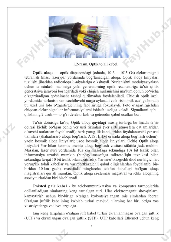 nun boʻyicha oʻzgartiradigan qoʻshimcha tashqi qurilmadan foydalaniladi. chiqish optik uzeli yordamida nurlanish kam sochiluvchi nurga aylanadi va kirish optik uzeliga boradi; bu uzel uni foto oʻzgartirgichning faol sirtiga fokuslaydi. foto oʻzgartirgichdan chiqqan elektr signallar informatsiyalarni ishlash uzeliga keladi. signallarni qabul qilishning 2 usuli — toʻgʻri detektorlash va geterodin qabul usullari bor. taʼsir doirasiga koʻra, optik aloqa quyidagi asosiy turlarga boʻlinadi: taʼsir doirasi kichik boʻlgan ochiq yer usti tizimlari (yer sirti atmosfera qatlamlaridan oʻtuvchi nurlardan foydalanadi); berk yorugʻlik kanallaridan foydalanuvchi yer usti tizimlari (shaharlararo aloqa bogʻlash, ats, ehm orasida aloqa bogʻlash uchun); yaqin kosmik aloqa liniyalari; uzoq kosmik aloqa liniyalari. ochiq optik aloqa liniyalari yer bilan kosmos orasida aloqa bogʻlash vositasi sifatida juda muhim. masalan, lazer nuri yordamida 10s km masofaga sekundiga 10s bit tezlik bilan informatsiya uzatish mumkin (bunday masofaga mikrotoʻlqin texnikasi bilan sekundiga fa-qat 10 bit tezlik bilan uzatiladi). yarim-oʻtkazgichli diod nurlatgichlar, yorugʻlik tolali kabellar va yarimoʻtkazgichli qabul qilgichlardan …