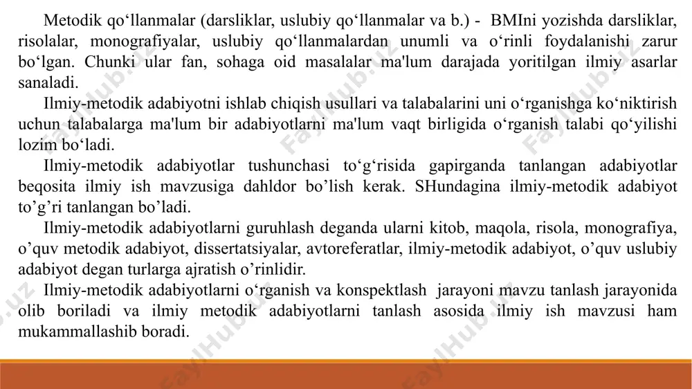 "bir tilli" shevada r ma’lum pozitsiyalarda .... tushib qoladi. ....) berilishi mumkin. tajriba-sinov ishlari natijalari faktik material sifatida keltirilganda, natijalar e’lon qilingan bo‘lsa, nashr manbayini, e’lon qilinmagan bo‘lsa, o‘tkazilgan o‘rni va vaqti, uni qayd etgan muassasa ko‘rsatilishi zarur. faktik material arxiv yoki muzey materiallaridan olinganda, arxiv (muzey), uning joyi, fond raqami (nomi), qayd raqami ko‘rsatiladi. faktik material havolasidan maqsad kitobxonning - zarur bo‘lganda - shu ma’lumotni oson topishi va tekshira olishi ekanligini unutmaslik lozim. ilmiy ishda havolalarning ikkinchi turi tadqiqotchilarning ishlariga, fikrlariga ishoradir. bunday havolalar ilmiy tadqiqlotarda, asosan, uch usul bilan keltiriladi: 1. sahifaosti izohlar; 2. matn ichida ajratilgan izohlar; 3. bob (bo‘lim, tadqiqot) oxirida keltirilgan izohlar. ilmiy ishlar, fikrlar manbayini ham (monografiya, maqola, ma’ruza v.h.) ilmiy tadqiqotlarda 4 turda berish mumkin. 1) muallif, asari, nashriyoti, yili, zarur betlarini to‘liq ko‘rsatgan holda; 2) raqamlash usuli bilan; 3) muallif va bosilgan yilini ko‘rsatuvchi qisqartma holida; 4) tadqiqotchi lozim ko‘rgan qisqartma shakllaridan …