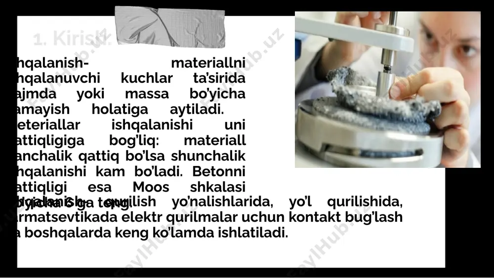 eradi. quruq toppingli qorishma qotishi uchun qanchadir miqdorda namlini yurib olishi kerak. so’ng yana ishlov beriladi. 7. sirtqi yuzani tekislash qismi beton ustidagi mashinalardan qolgan aylana disk izlari yo’q bo’lib , oynadek faktura hosib bo’lmaguncha bir necha bor qaytarilishi mumkin. qora, kulrang yoki qizil rangdagi pol olish uchun yuza bir xil yaxlitlikda hosil bo’lishi kerak. 8. pol o’zining so’ngi mustahkamligiga erishishi uchun polga kyuring deb nomlanuvchi maxsus qo’shimchalar qo’shiladi. qotgandan so’ng u beton ustida yupqa plyonka hosil qiladi. bu beton sirtidan nam chiqib ketishi oldini oladi. bunday usul betonni maksimal darajada ishqalanishga bardoshli qilib beradi. 9. deformatsion choklar berib chiqish beton quyilgandan so’ng ba’zida unga beton cho’kishi yoki issiqlik ta’sirida kengayib torayayotgandan hosil bo’luvchi derzlar hosil bo’lmasligi uchun choklar qilinib chiqadi. betonning yemirishbardoshligi uning bir xossasi hisoblanib, beton bilan bevosita ta’sirlashuvchi har xil konstruksiyalardagi va bog’lanishlardagi ishqalish kuchlarni ko’tara olish qobiliyatiga aytiladi(masalan betondagi armaturalar). betonning yemirishbardoshligi uning umrboqiyligiga bevosita ta’sir …