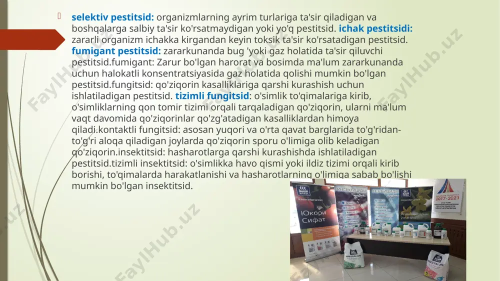 pestitsid: zararkunanda bug 'yoki gaz holatida ta'sir qiluvchi pestitsid.fumigant: zarur bo'lgan harorat va bosimda ma'lum zararkunanda uchun halokatli konsentratsiyasida gaz holatida qolishi mumkin bo'lgan pestitsid.fungitsid: qo'ziqorin kasalliklariga qarshi kurashish uchun ishlatiladigan pestitsid.tizimli fungitsid: o'simlik to'qimalariga kirib, o'simliklarning qon tomir tizimi orqali tarqaladigan qo'ziqorin, ularni ma'lum vaqt davomida qo'ziqorinlar qo'zg'atadigan kasalliklardan himoya qiladi.kontaktli fungitsid: asosan yuqori va o'rta qavat barglarida to'g'ridan-to'g'ri aloqa qiladigan joylarda qo'ziqorin sporu o'limiga olib keladigan qo'ziqorin.insektitsid: hasharotlarga qarshi kurashishda ishlatiladigan pestitsid.tizimli insektitsid: o'simlikka havo qismi yoki ildiz tizimi orqali kirib borishi, to'qimalarda harakatlanishi va hasharotlarning o'limiga sabab bo'lishi mumkin bo'lgan insektitsid. urug 'treater: qishloq xo'jaligi ekinlarining urug'ini va ko'chat materiallarini davolash uchun pestitsid.arboritsid: kiruvchi daraxt va butalarni yo'q qilish uchun ishlatiladigan zararkunandalarga qarshi kurash.rodentitsid: kemiruvchilarni boshqarish uchun ishlatiladigan zararkunandalarga qarshi kurash.qisqichbaqasimonlar: qisqichbaqasimonlar bilan kurashish uchun ishlatiladigan zararkunandalarga qarshi kurash.algitsid: suv o'tlarini yo'q qilish uchun ishlatiladigan pestitsid.qurituvchi: o'rim-yig'imni mexanizatsiyalashtirish va hosil yo'qotishlarini kamaytirish uchun o'simliklarni o'rim-yig'imgacha quritish uchun …