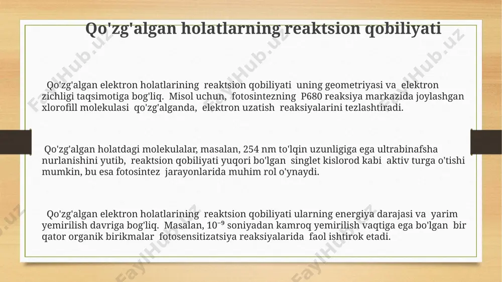 o'llanilishi qo'zg'algan atomlar, masalan, natriy bug'lari lampalarida (taxminan 589 nm to'lqin uzunligi), yuqori samarali yorug'lik manbalarini yaratish uchun qo'llaniladi, bu esa ko'cha yoritishida keng qo'llaniladi, xususan, londonda. fotosintezda, o'simliklar 680 nm atrofida to'lqin uzunligiga ega bo'lgan quyosh nurlarini yutib, suv molekulalarini parchalab, energiya hosil qilish uchun qo'zg'algan holatlardagi elektronlardan foydalanadilar. bu jarayon yer yuzidagi hayotning asosiy omilidir. qo'zg'algan holatlardagi elektronlarning xossalaridan foydalanib, 200 nm dan kam to'lqin uzunligiga ega bo'lgan ultrabinafsha nurlanishni, masalan, tibbiyotda sterillashtirish jarayonlarida, germaniyada ishlab chiqarilgan maxsus asboblar yordamida hosil qilish mumkin. fluoresensiya va fosforesensiya fosforesensiya esa, 10⁻³ soniyadan bir necha soatgacha davom etadigan ancha uzoqroq yorug'lik emissiyasi hisoblanadi. bu jarayon elektronning spinining o'zgarishi bilan bog'liq bo'lib, masalan, fosforli bo'yoqlarda, yoki toshkentdagi fan laboratoriyalarida o'rganiladigan ba'zi metall komplekslarida kuzatiladi. fluorestsentsiya, 10⁻⁸ soniya atrofida juda qisqa muddatli yorug'lik emissiyasi bo'lib, elektronlarning yuqori energiyali holatdan asosiy holatga tezda qaytishi bilan bog'liq, bu jarayon stoks smenasi bilan ifodalanadi va ko'pincha …