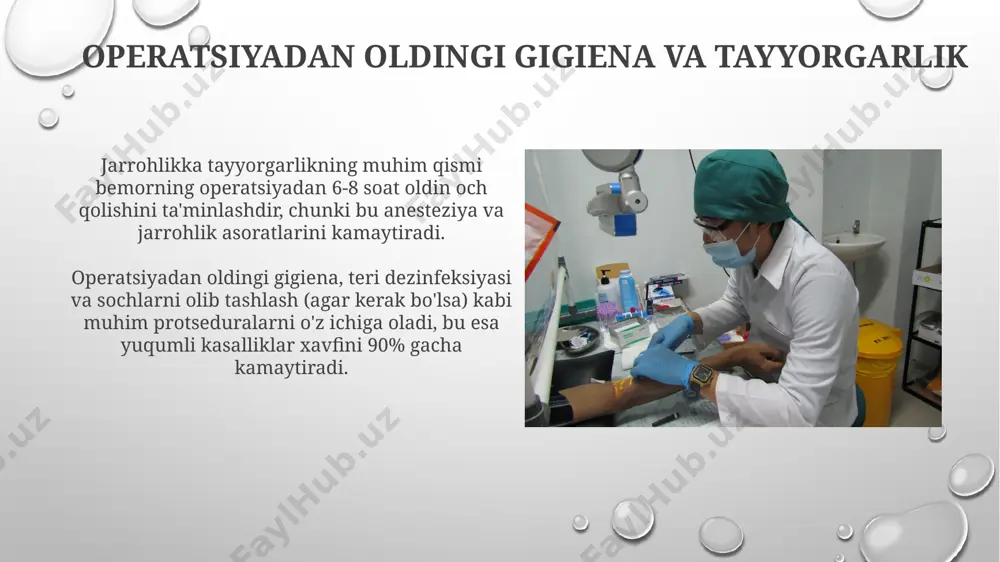 tish ham sog'lig'iga zarar yetkazishi mumkin. jarrohlik amaliyotiga tayyorgarlik ko'rish davrida ro'za tutish taqiqlanadi, chunki bu bemorning ahvoli va operatsiyadan keyingi tiklanishiga salbiy ta'sir qilishi mumkin, organizm suyuqlik va energiya zahiralariga ehtiyoj sezadi. bemor bilan muloqot va ma'lumot berish bemorning tushunish darajasini aniqlash uchun ochiq savollardan foydalanib, og'zaki va yozma shaklda ma'lumot berish, bemorning 80%dan ortiq ma'lumotni tushunganligiga ishonch hosil qilish kerak. jarrohlikka tayyorgarlik bo'yicha bemorga kamida 3 marta, har bir tashrifda 1-2 soat davom etadigan batafsil ma'lumot berish, shu jumladan, jarrohlik usuli, xavf-xatarlari va asoratlari haqida tushuntirish muhimdir. yaqinlar bilan muloqot va qo'llab-quvvatlash bemorning yaqinlari bilan samarali muloqot jarrohlikdan keyingi davrda reabilitatsiya jarayonini 20-30% tezlashtirishi mumkin, bu esa bemorning tezroq tuzalishini ta'minlaydi. jarrohlikka tayyorgarlik davrida bemorning 70% ga yaqini yaqinlaridan ruhiy qo'llab-quvvatlashga muhtoj bo'ladi, bu esa bemorning stress darajasini sezilarli darajada kamaytiradi. tibbiy tarix va jismoniy tekshiruv jismoniy tekshiruv bemorning yurak-qon tomir tizimi, nafas olish tizimi va buyrak funksiyalarini …
