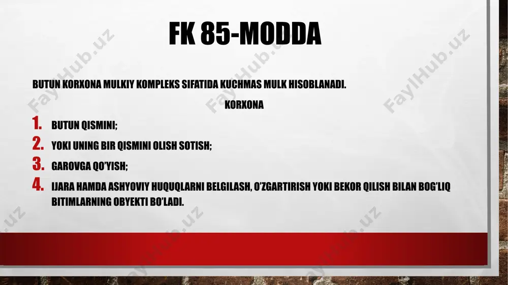 xususiyati, miqdori, muddati, ko’rsatilgan holda korxona tarkibiga kiritilayotgan barcha qarz ro’yxatlarini taraflar tuzgan va ko’rib chiqqan bo’lishi kerak. ilova qilingan hujjatlardan so’ng u notarial guvohlantirishi hamda davlat ro’yxatidan o’tkazilishi lozim. vakolatli davlat organiniing qaroriga binoan tanlov (tendir) asosida tuziladigan korxonani sotish shartnomasi notarial guvohlantirishi shart emas: fk 110-modda 2 qism 2 bandi quyidagi hollarda bitimlarn notarial tasdiqlashi shart: 1.qonunda ko’rsatilgan hollarda 2.taraflarning birining talabi bo’yicha bitimni notarial tasdiqlash: 1,notarius 2,bunday notarial harakatni amalga oshirish huquqiga ega bo’lgan mansabdor shaxs tomonidan ustixat yozib qo’yish yo’li bilan amalga oshiriladi. korxonani sotishda kreditorlarning huquqlari: sotiladigan korxona tarkibiga kiritilgan majburiyatlar bo’yicha kreditor korxona sotilgunga qadar, sotuvchi tomonidan yozma ravishda xabardor qilinishi shart. qarzning boshqa shaxsga o’tkazilishiga roziligini sotuvchiga yozma ravishda bildirmagan kreditor korxona sotilishi to’grisida xabardor qilinganidan so’ng – uch oy mobaynida: 1.majburiyatni bajarishni to’xtarishni 2.muddatidan oldin bajarishni 3.sotuvchi tomonidan zarar qoplanishini 4.korxonani sotish shartnomasini butunlay yoxud uning tegishli qismini haqiqiy emas deb topish …